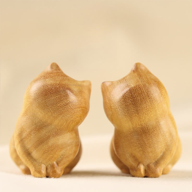 6.1cm Sandalwood Cat Sculpture for Protection & Zen Home