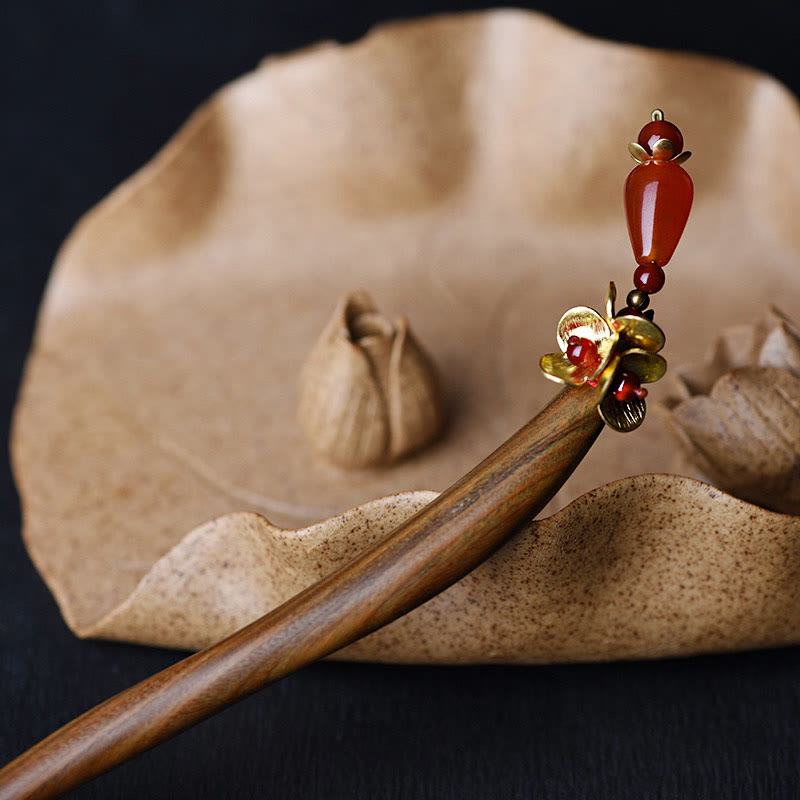 Green Sandalwood Chinese Hairpin for Soothing Harmony