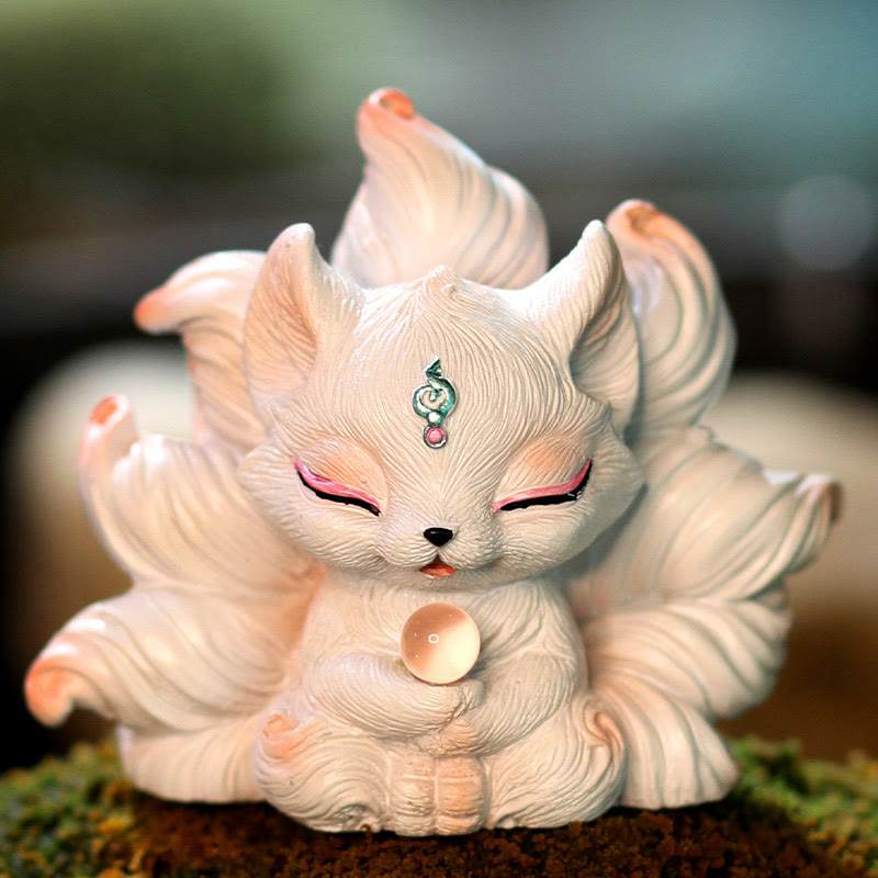 Ivory Resin Nine-Tailed Fox Figurine 7.5cm Mythical Statue