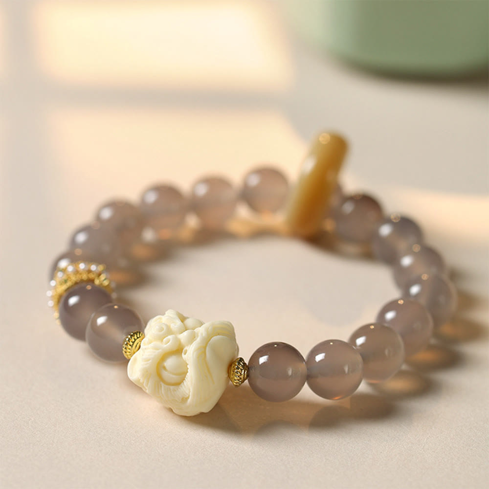 Ivory Fruit Amber Gray Agate Bracelet for Confidence