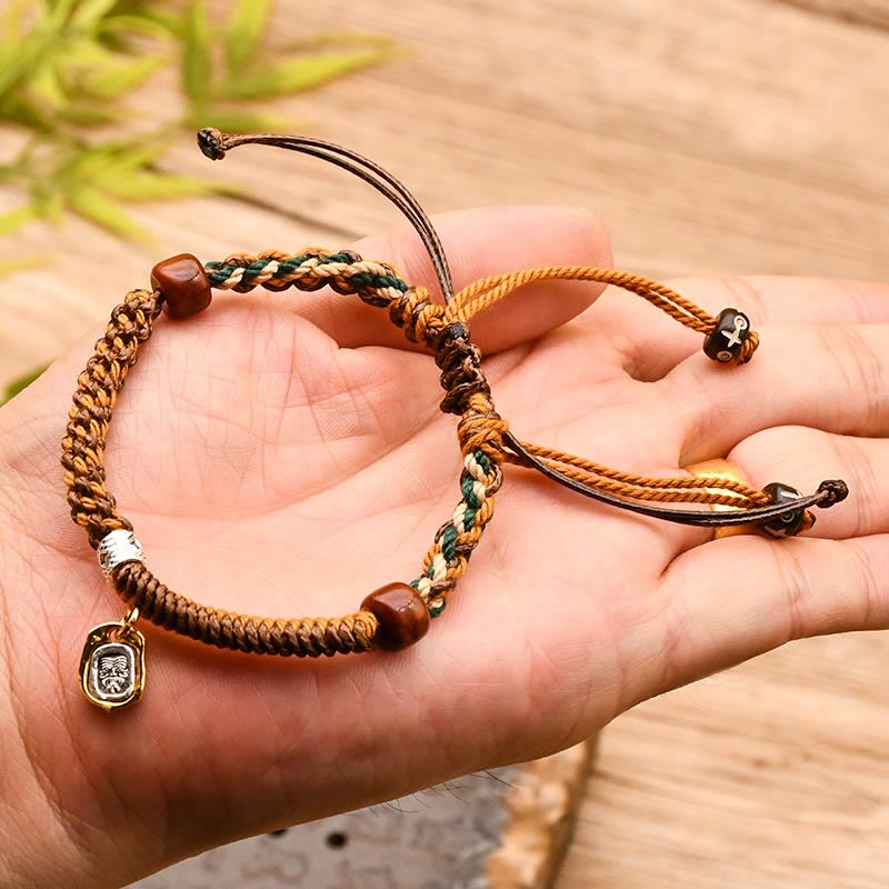 Unisex Tibetan Zakiram Goddess of Wealth Red Bracelet