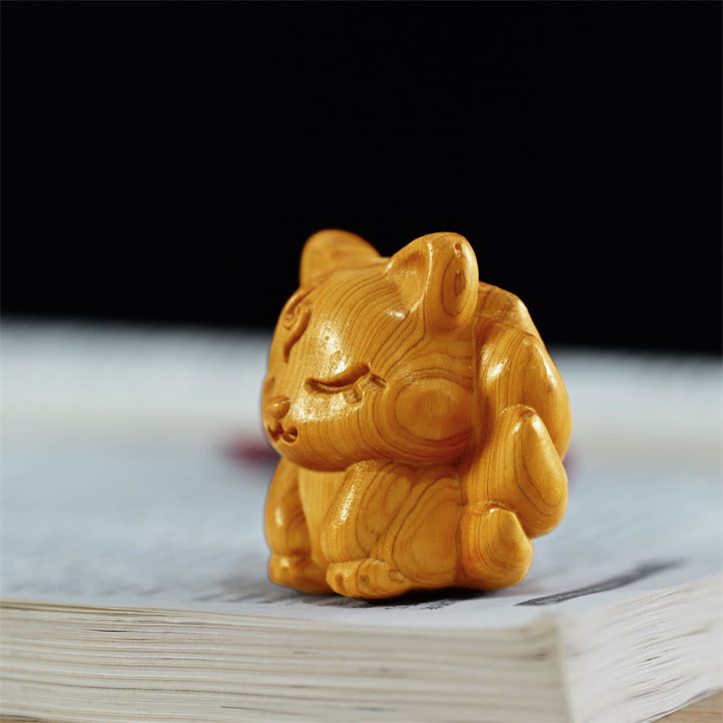 Mini Thuja Sutchuenensis Wood Nine-Tailed Fox Figurine for Spiritual Protection