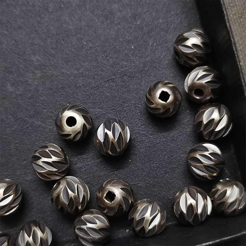 Retro Copper Wealth Bracelet | Vintage Carved Pattern