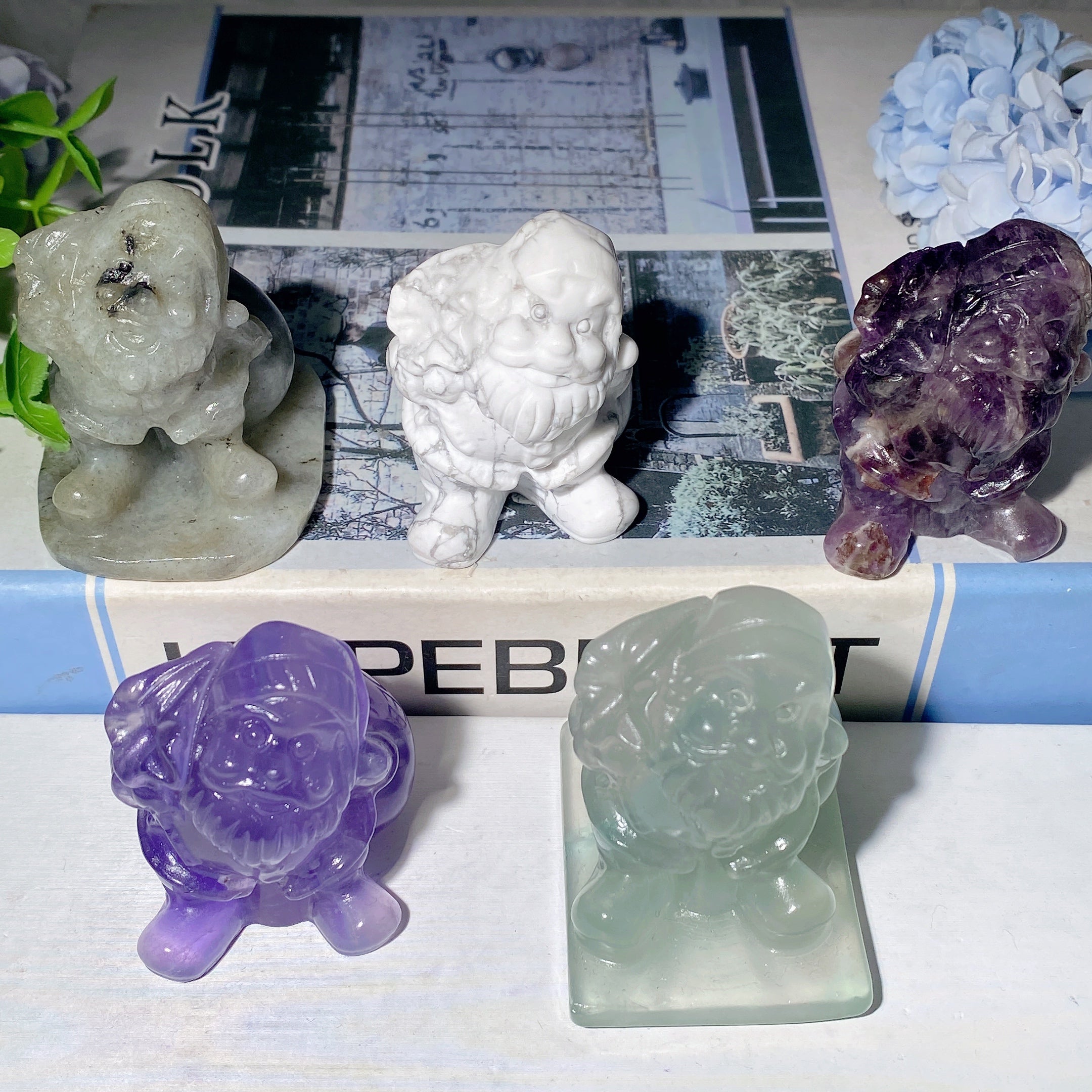 2.0-2.4" Mixed Crystal Santa Claus Figurines for Healing