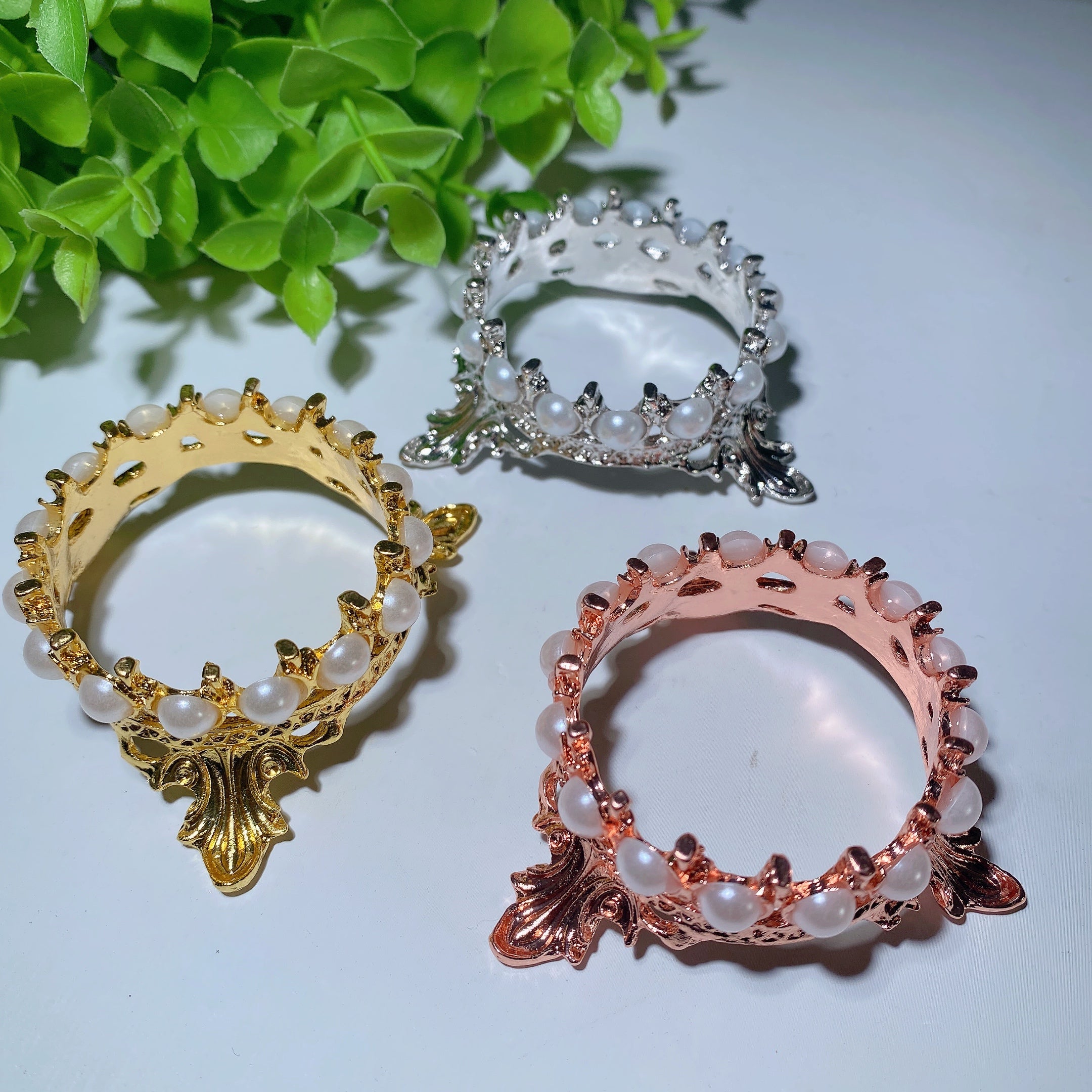 2.0 inch Metal Sphere Stand with Pearls for Crystal Display