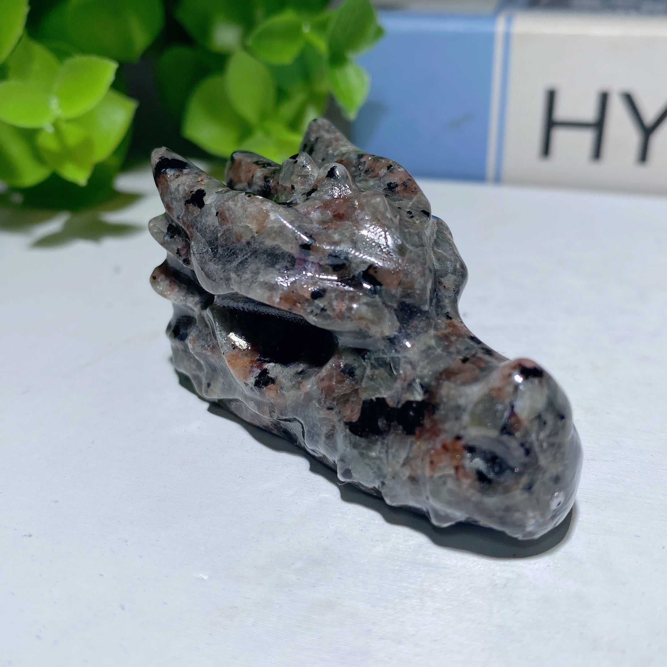 2.0 inch Mixed Crystal Dragon Head Carving Figurine