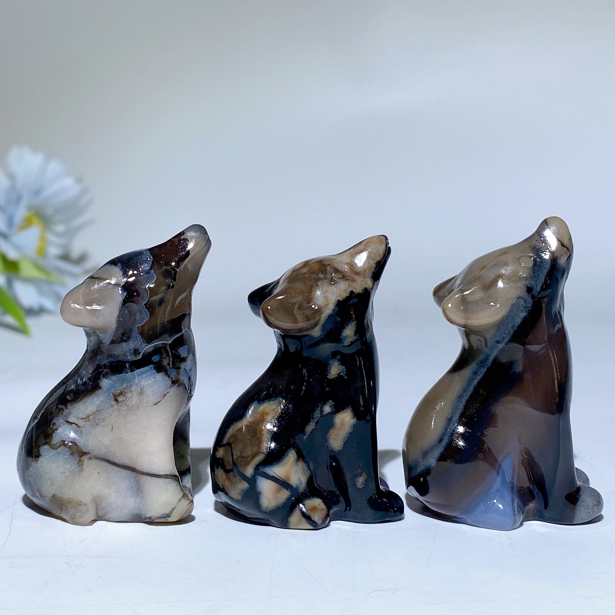 2.0 Inch UV Reactive Volcanic Agate Wolf Crystal Carving