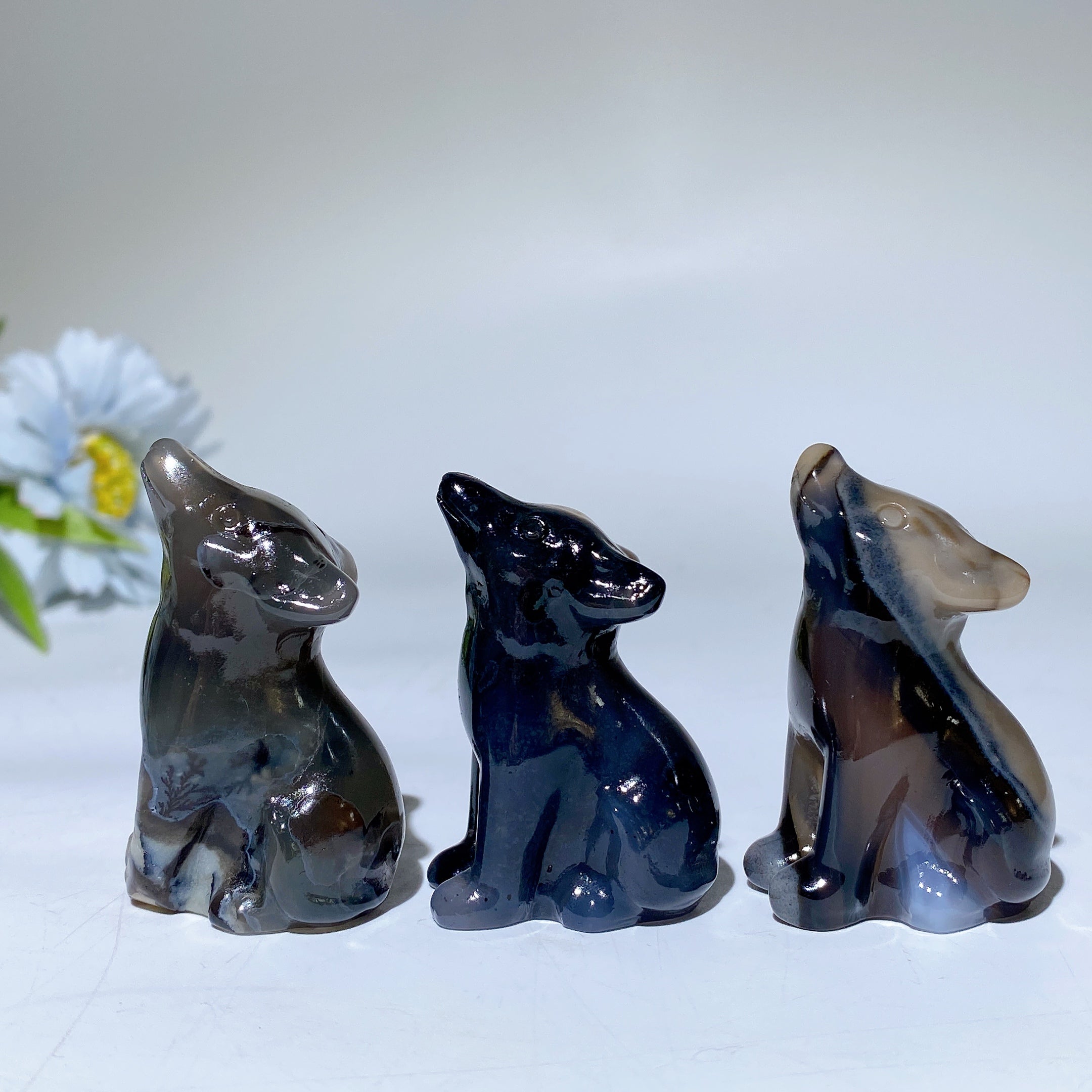 2.0 Inch UV Reactive Volcanic Agate Wolf Crystal Carving