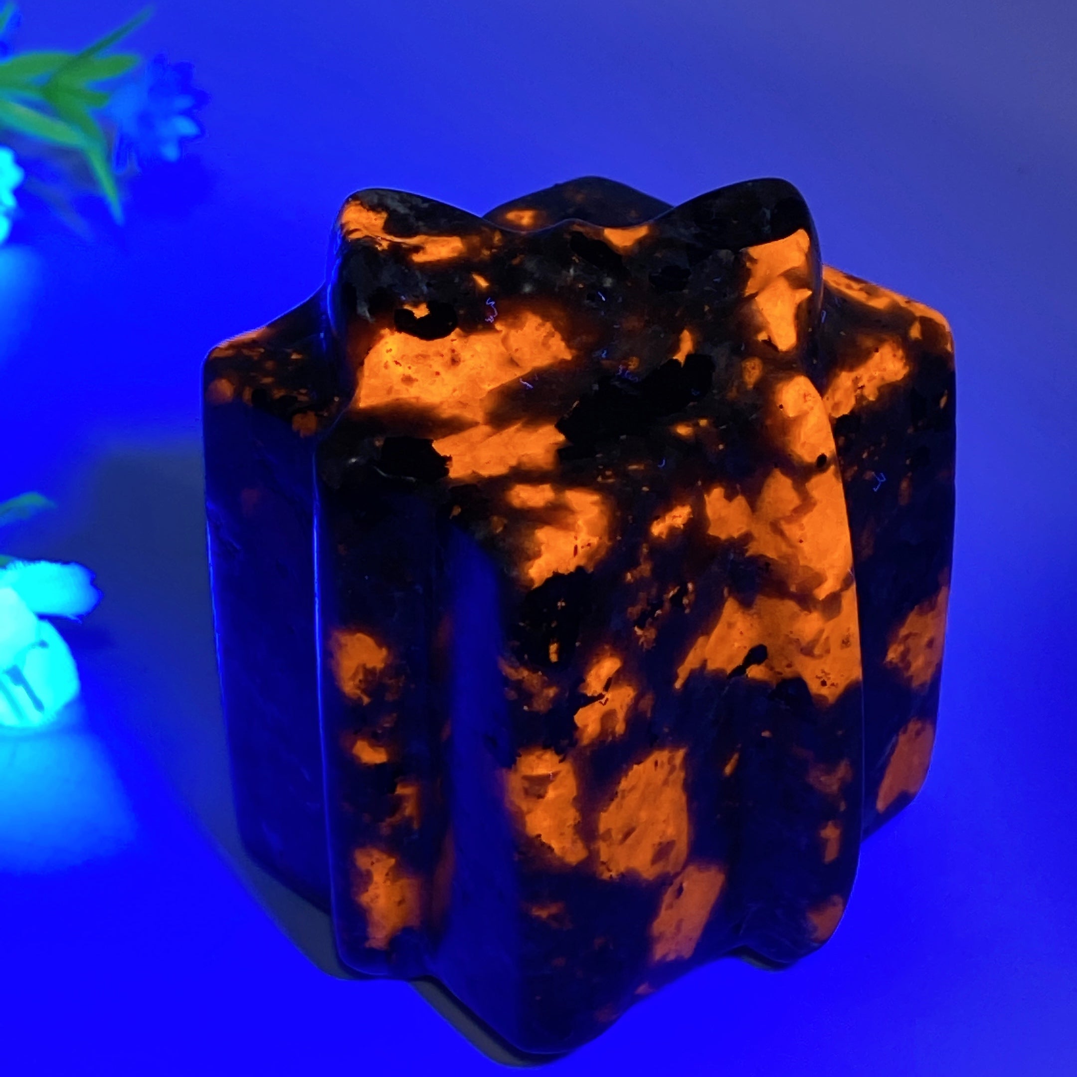 2-2.2 inch Mixed Crystal Carved Gift Box for Healing