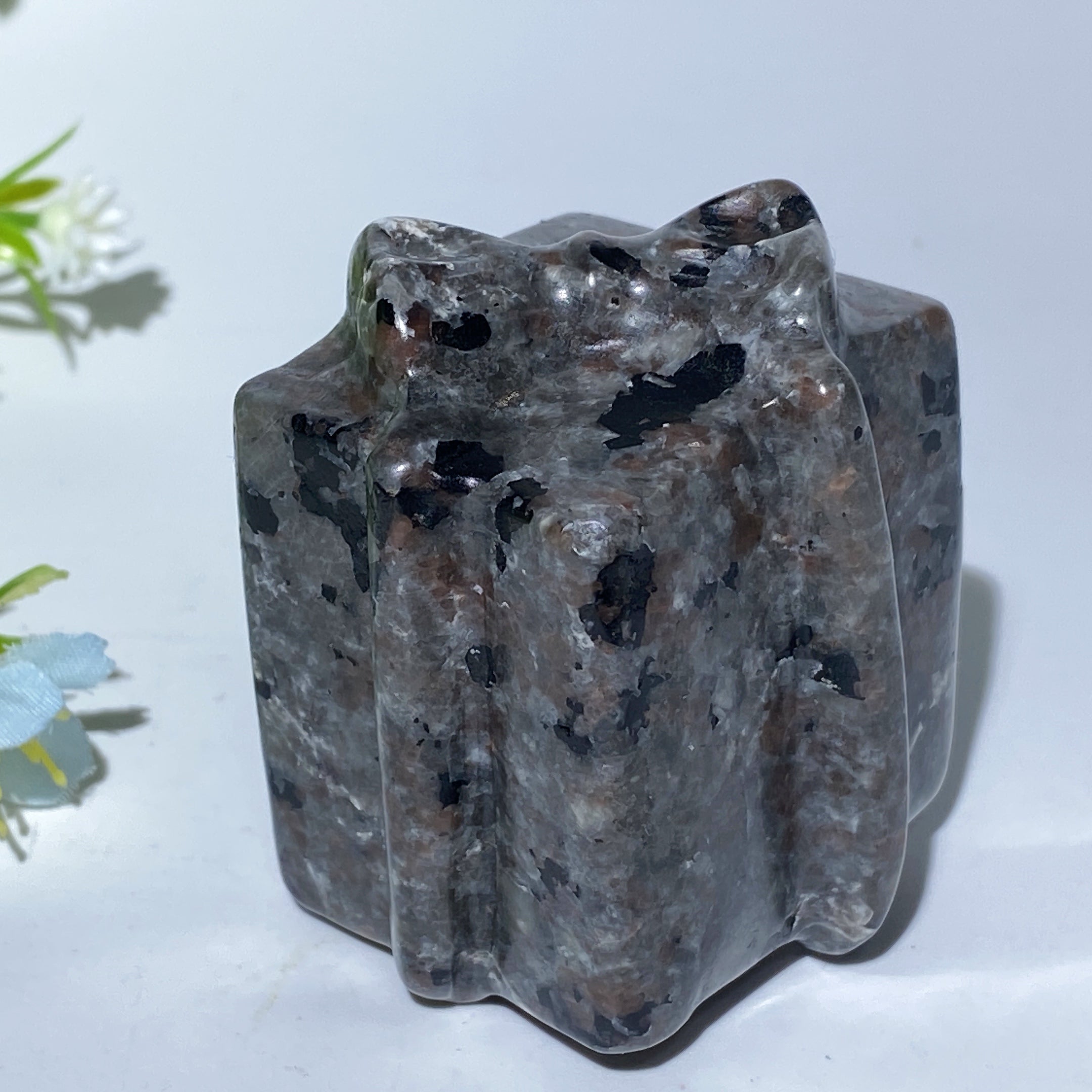 2-2.2 inch Mixed Crystal Carved Gift Box for Healing