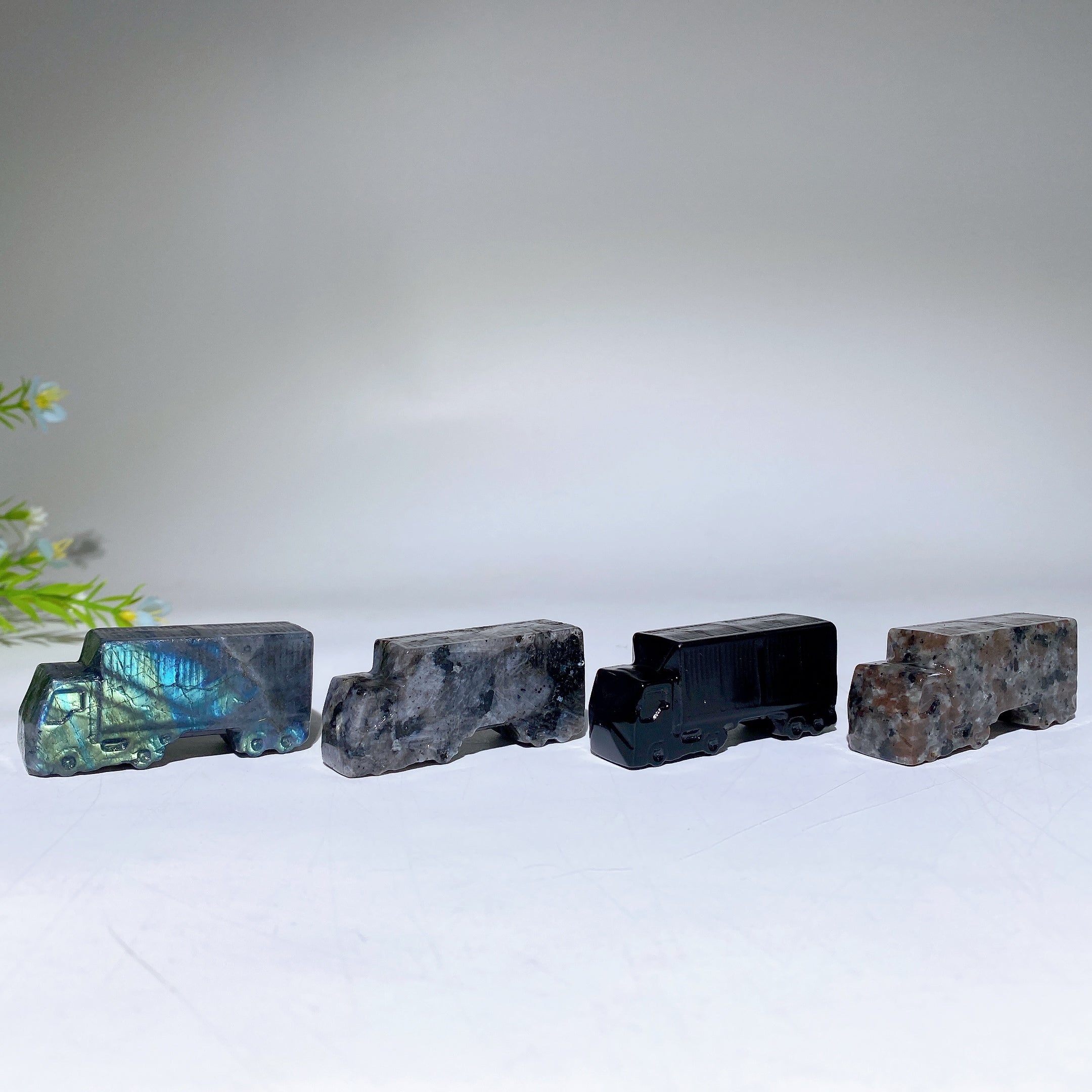 2.2 inch Crystal Figurine Carvings for Healing Energy