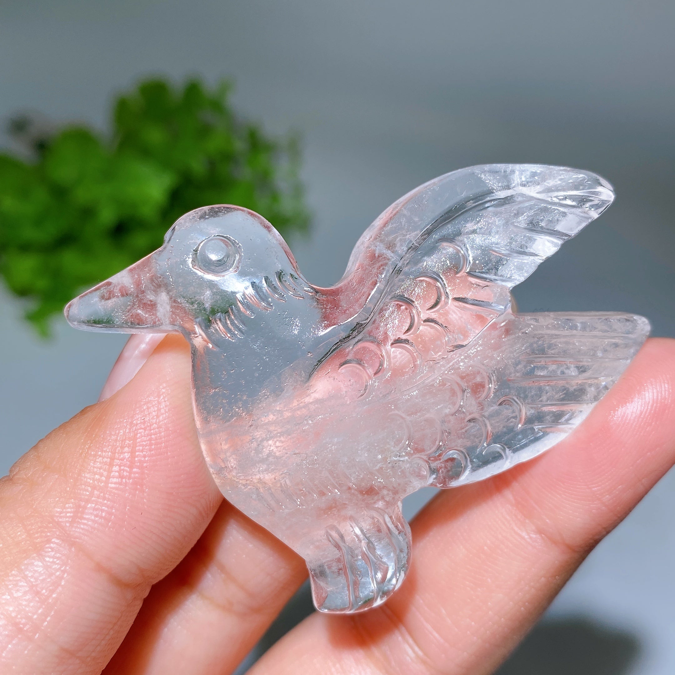 2.2 inch Crystal Hummingbird Healing Carving
