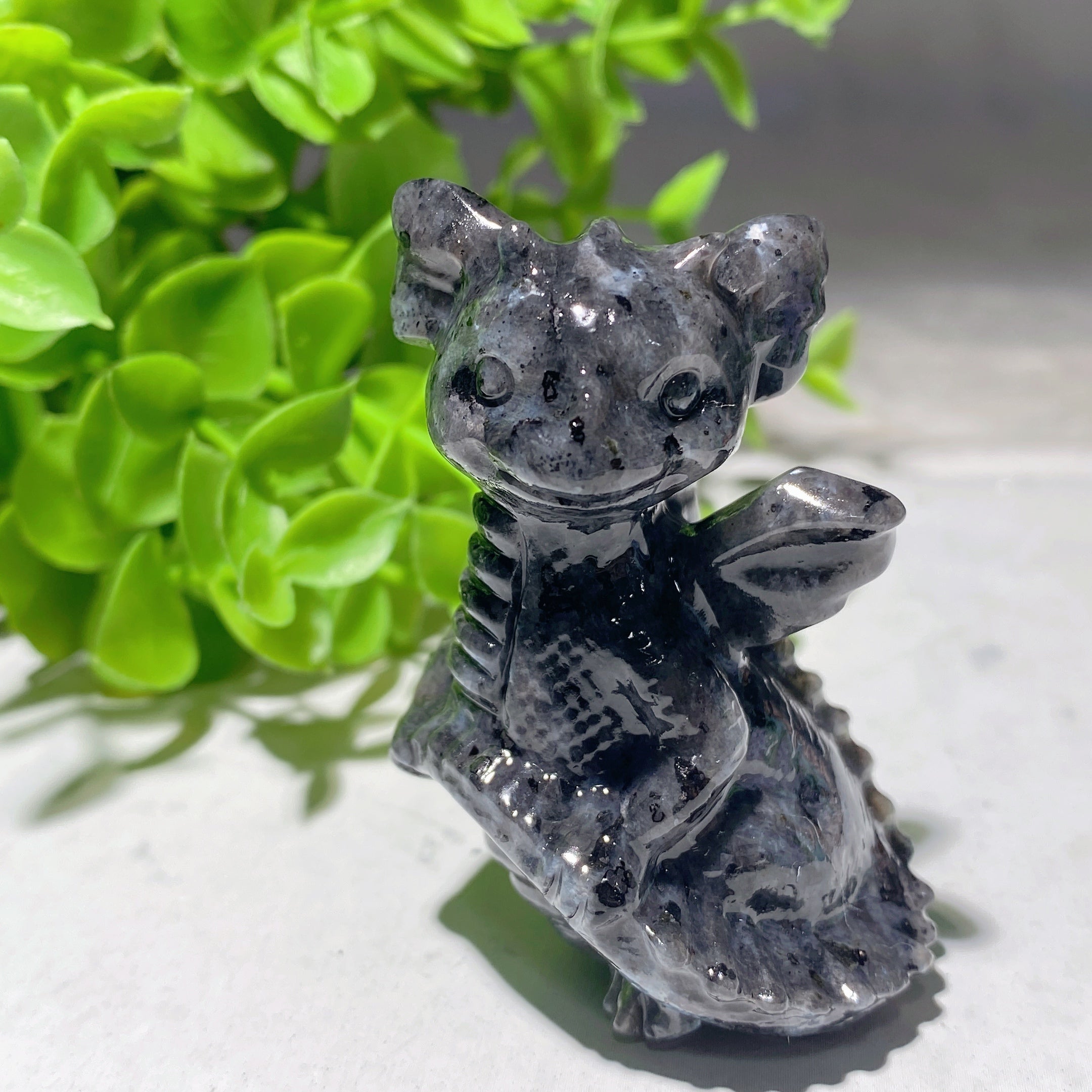 2.2-inch Mixed Crystal Dragon Carving for Healing