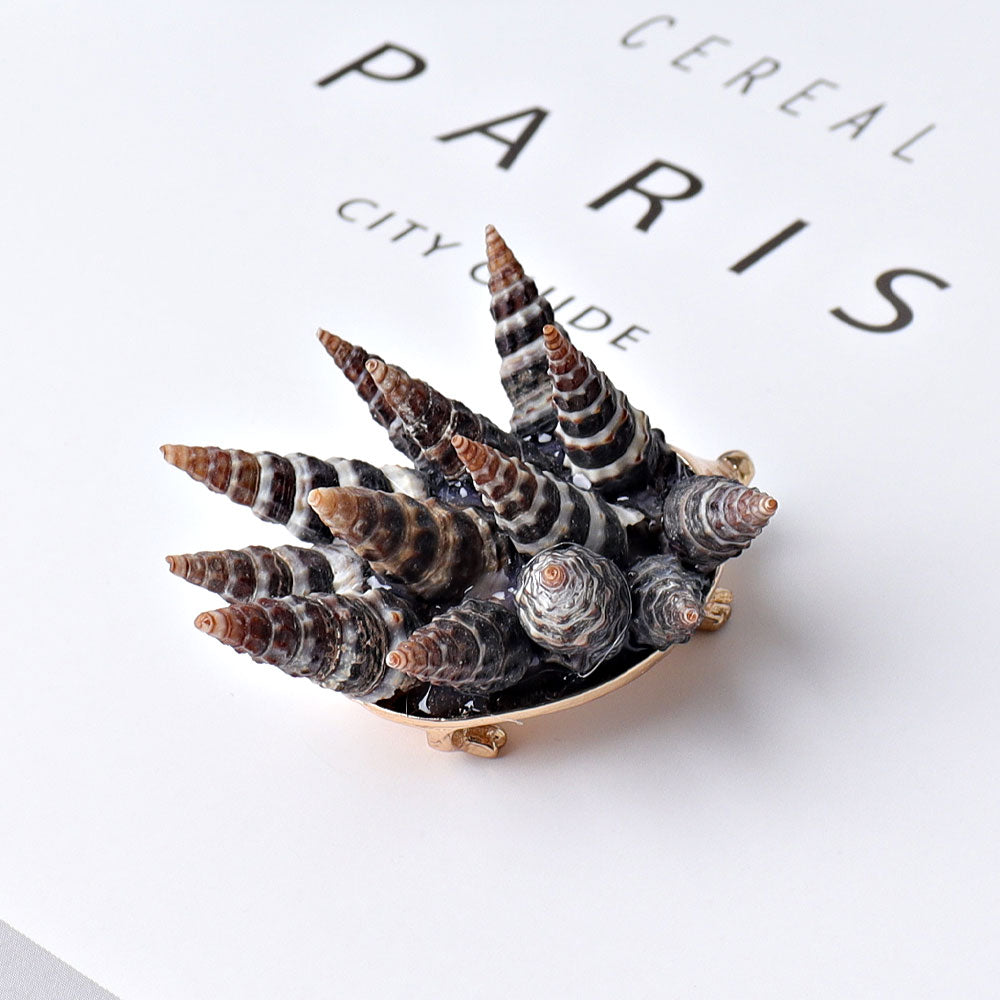 2.2-inch Shell Hedgehog Figurine Spiritual Animal Carving