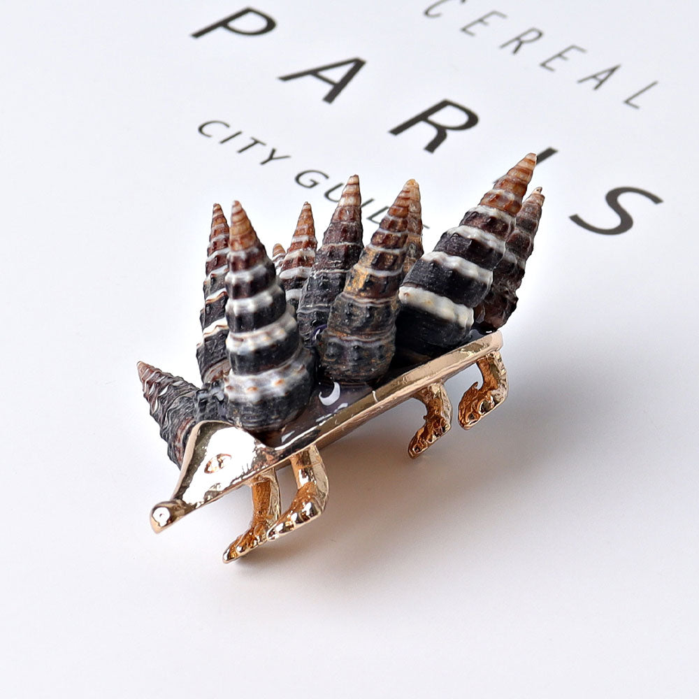 2.2-inch Shell Hedgehog Figurine Spiritual Animal Carving