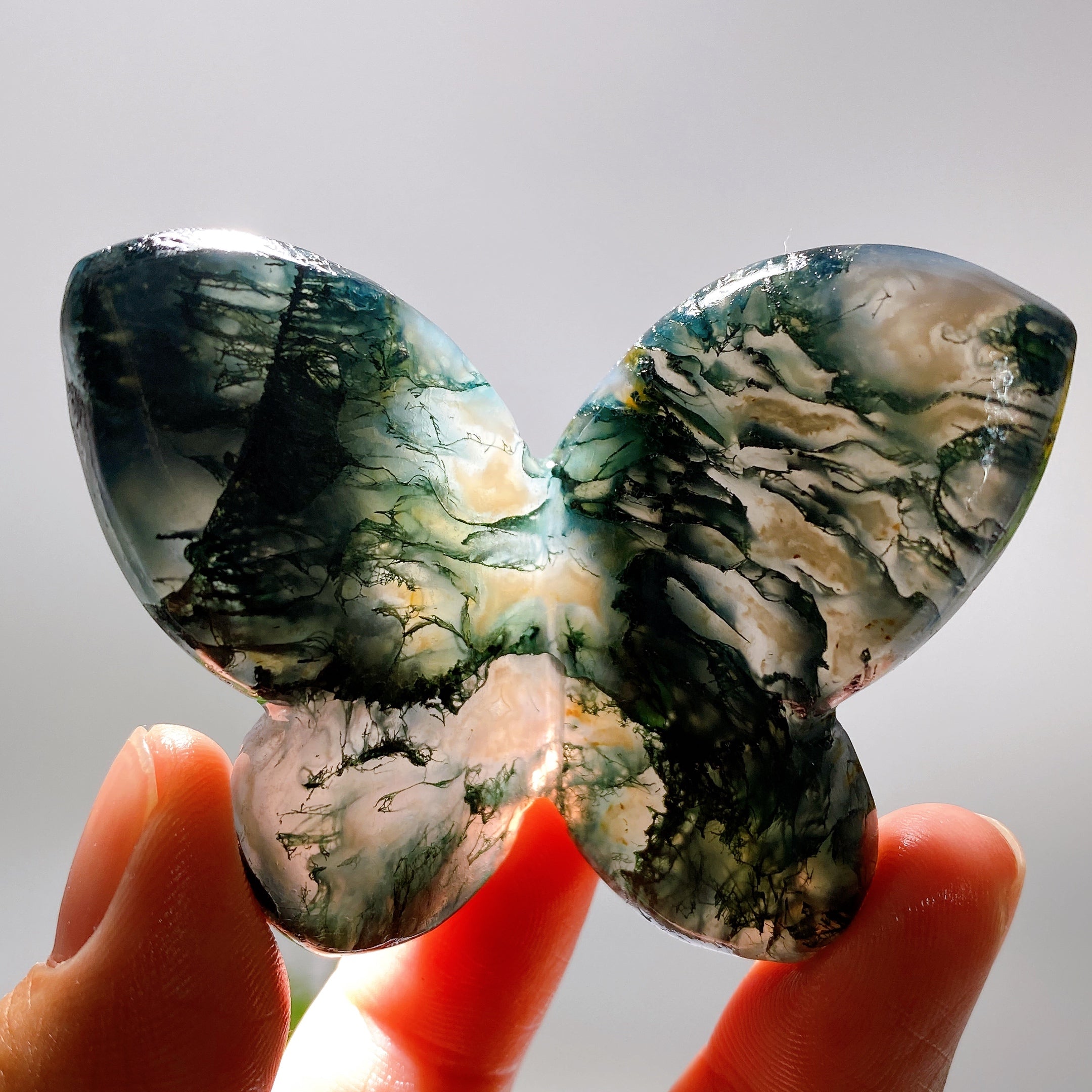 2.3-2.5" Hand Carved Crystal Butterfly Animal Figurine