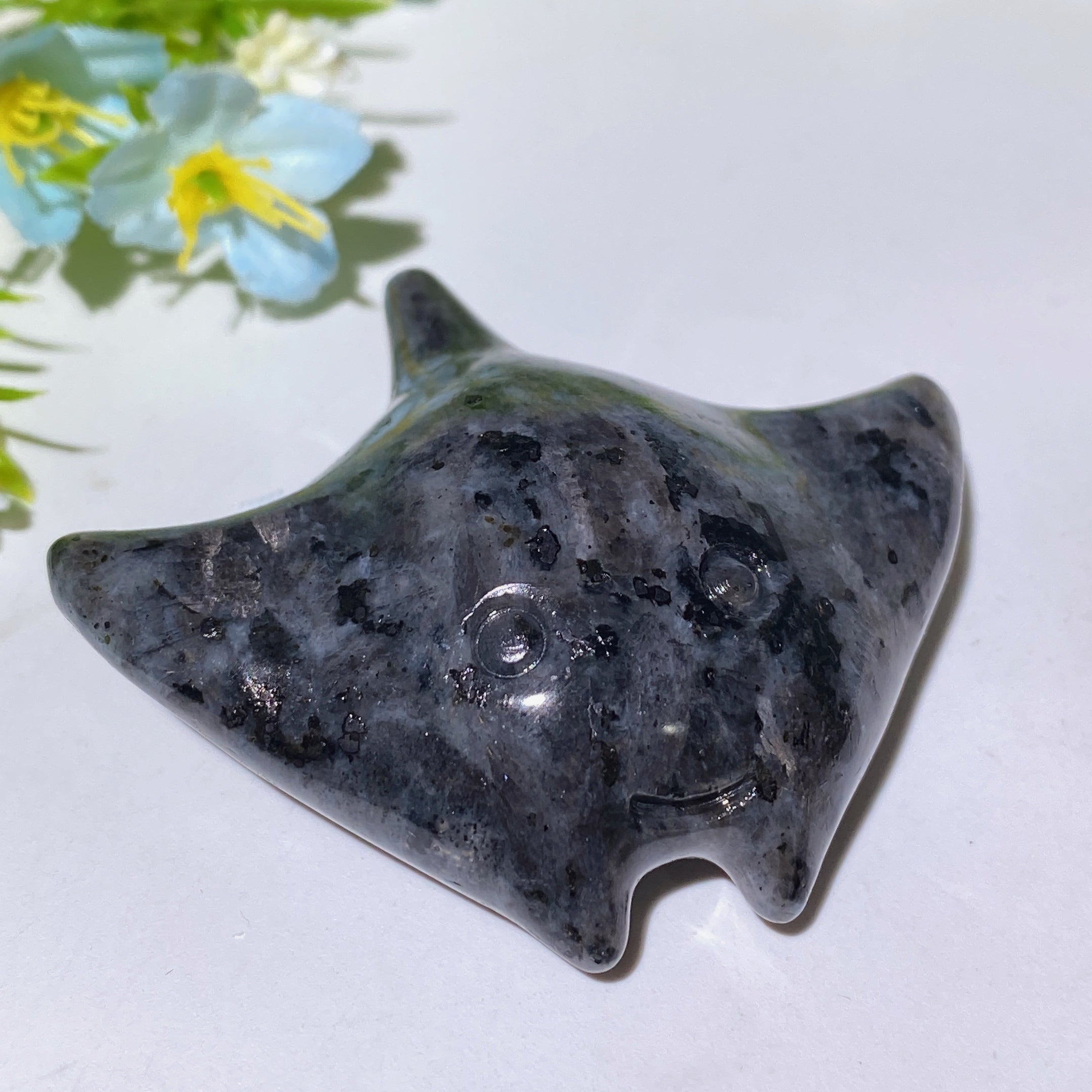 2.3-inch Mixed Crystal Manta Carving Figurines for Healing