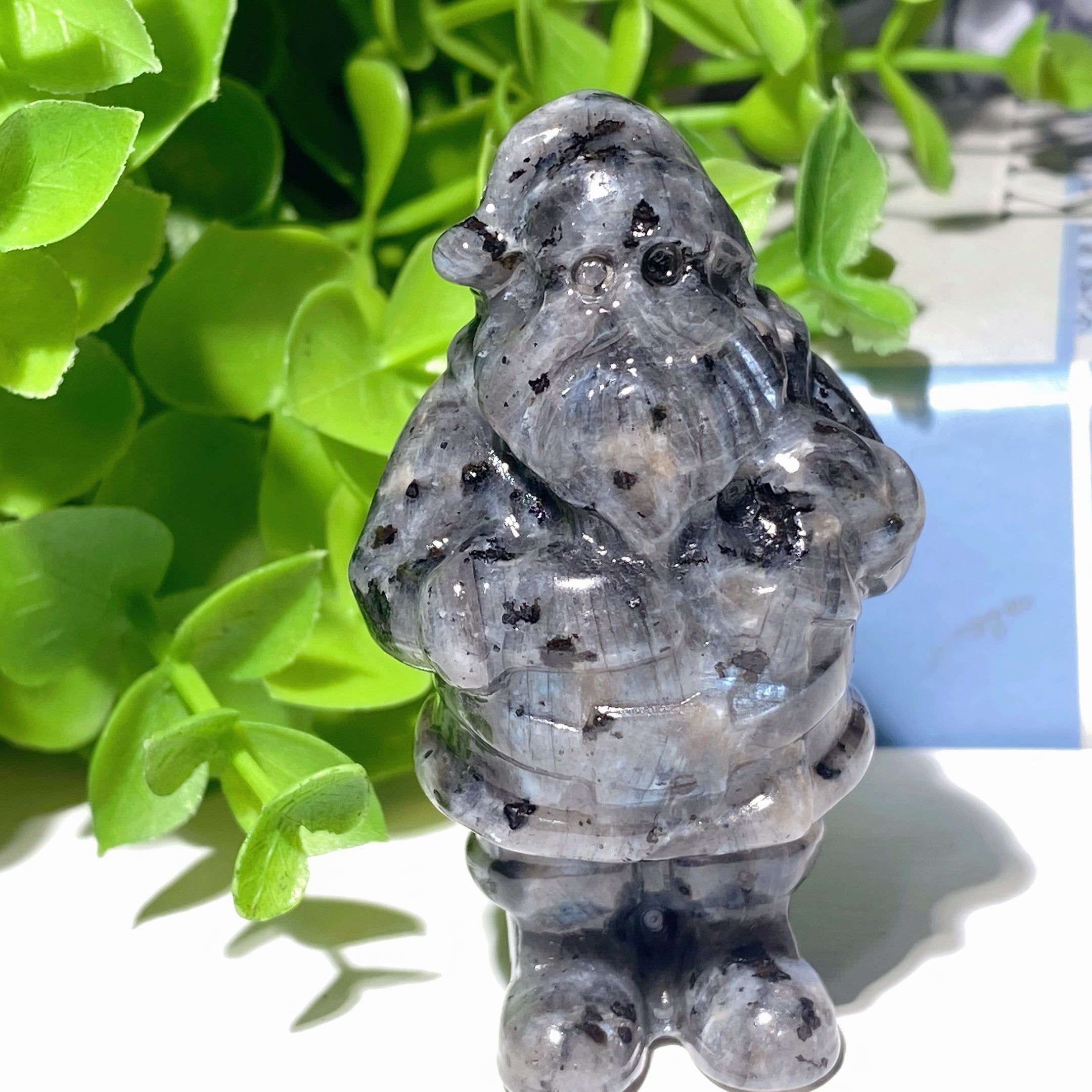 2.3 inch Mixed Crystal Santa Claus Figurines for Healing