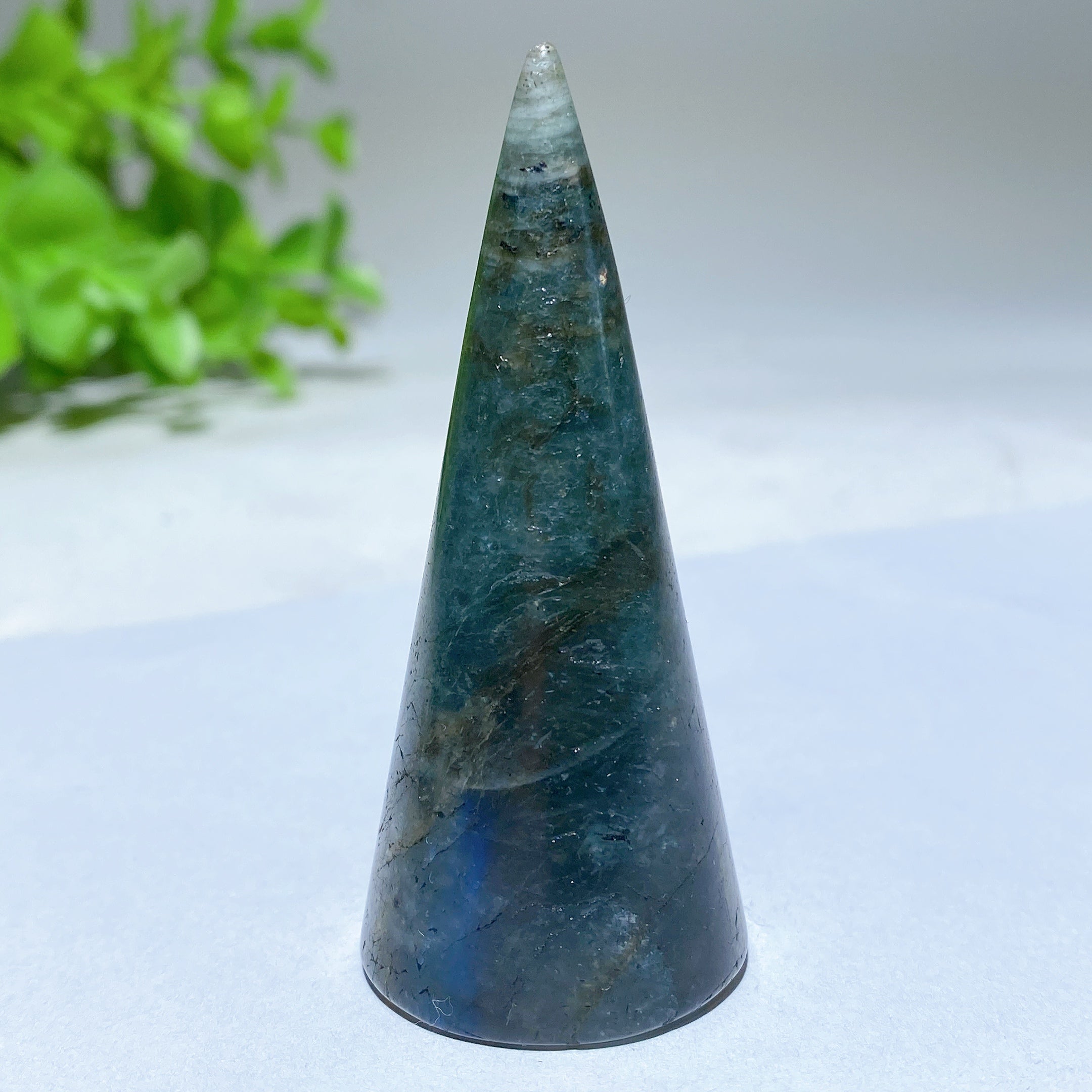 2.4 Inch Mixed Crystal Ring Display Stand for Healing