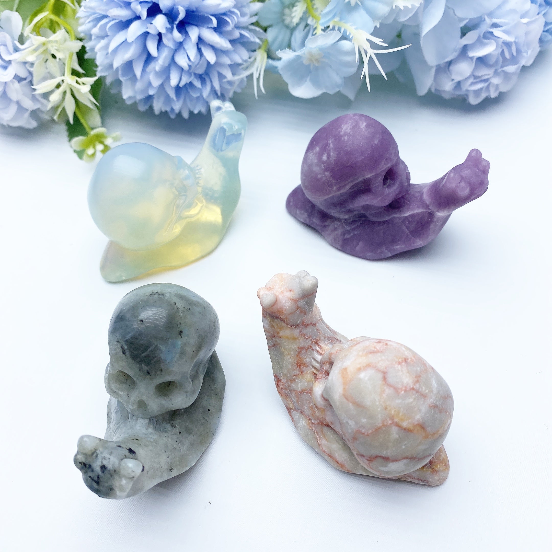 2.4-inch Mixed Crystal Snail Carvings for Healing