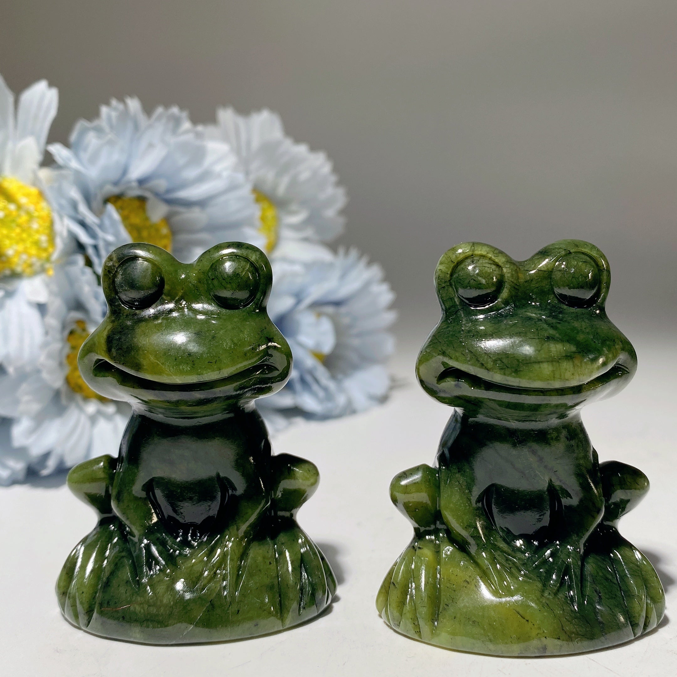 2.4 inch Serpentine Crystal Frog Carving for Healing & Prosperity