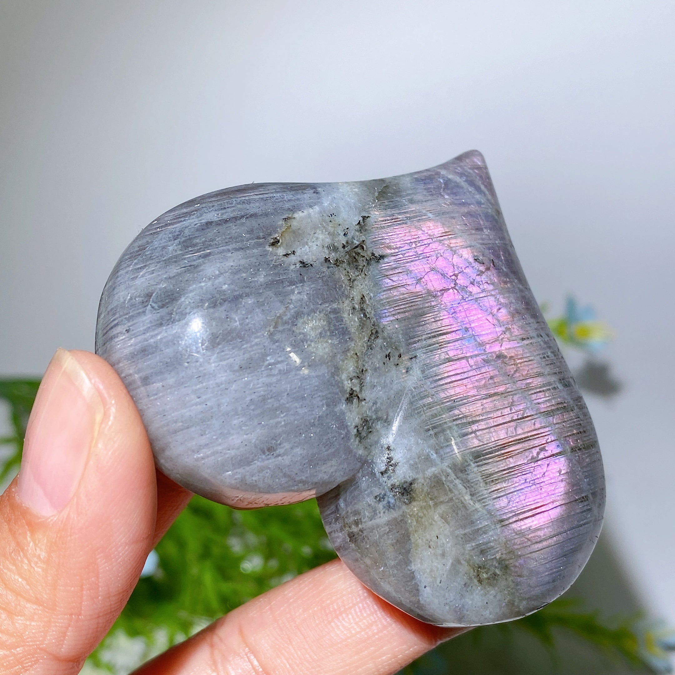 2.5"-2.8" Labradorite Peach Heart Crystal for Healing