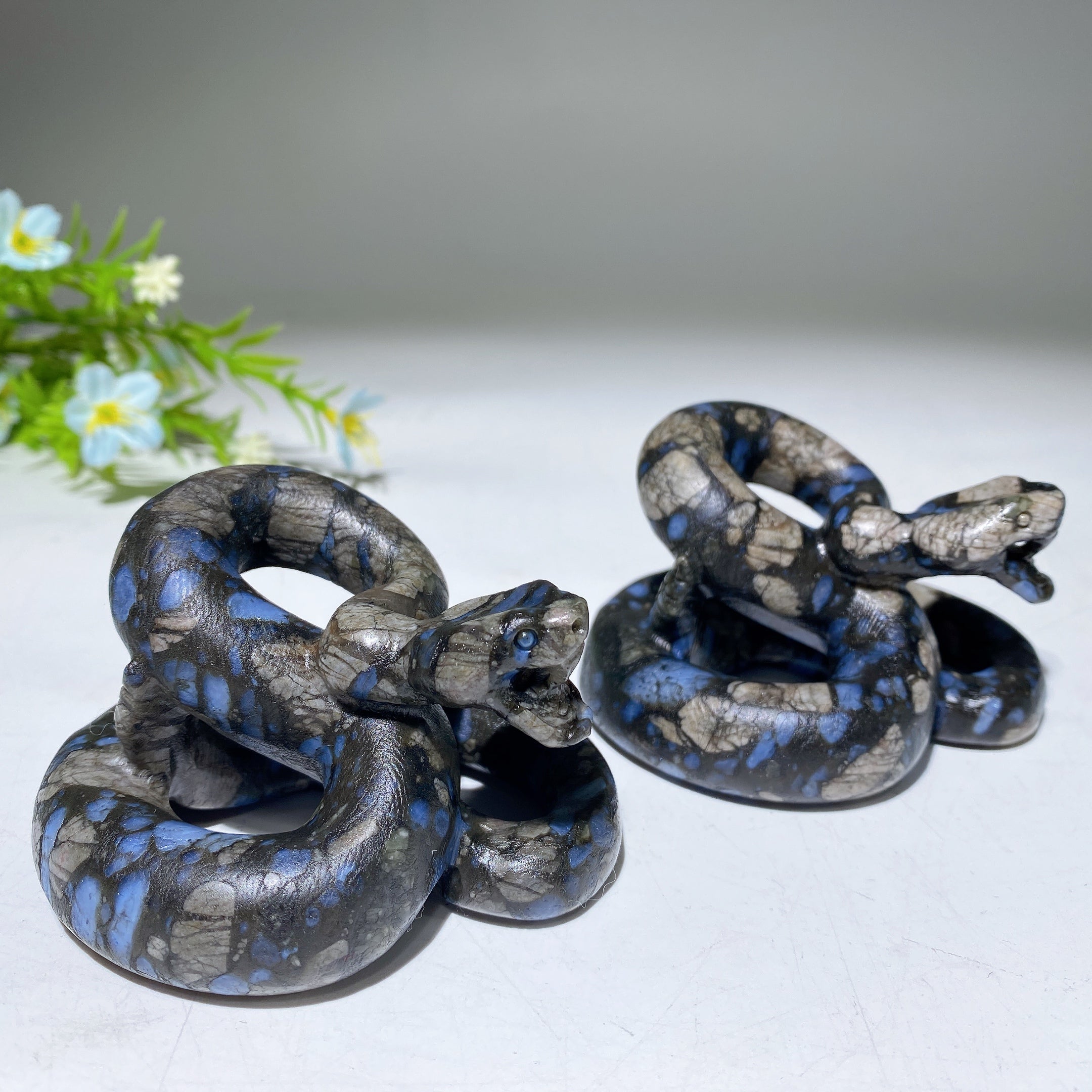 2.5 Inch Blue Que Sera Snake Crystal Animal Carving