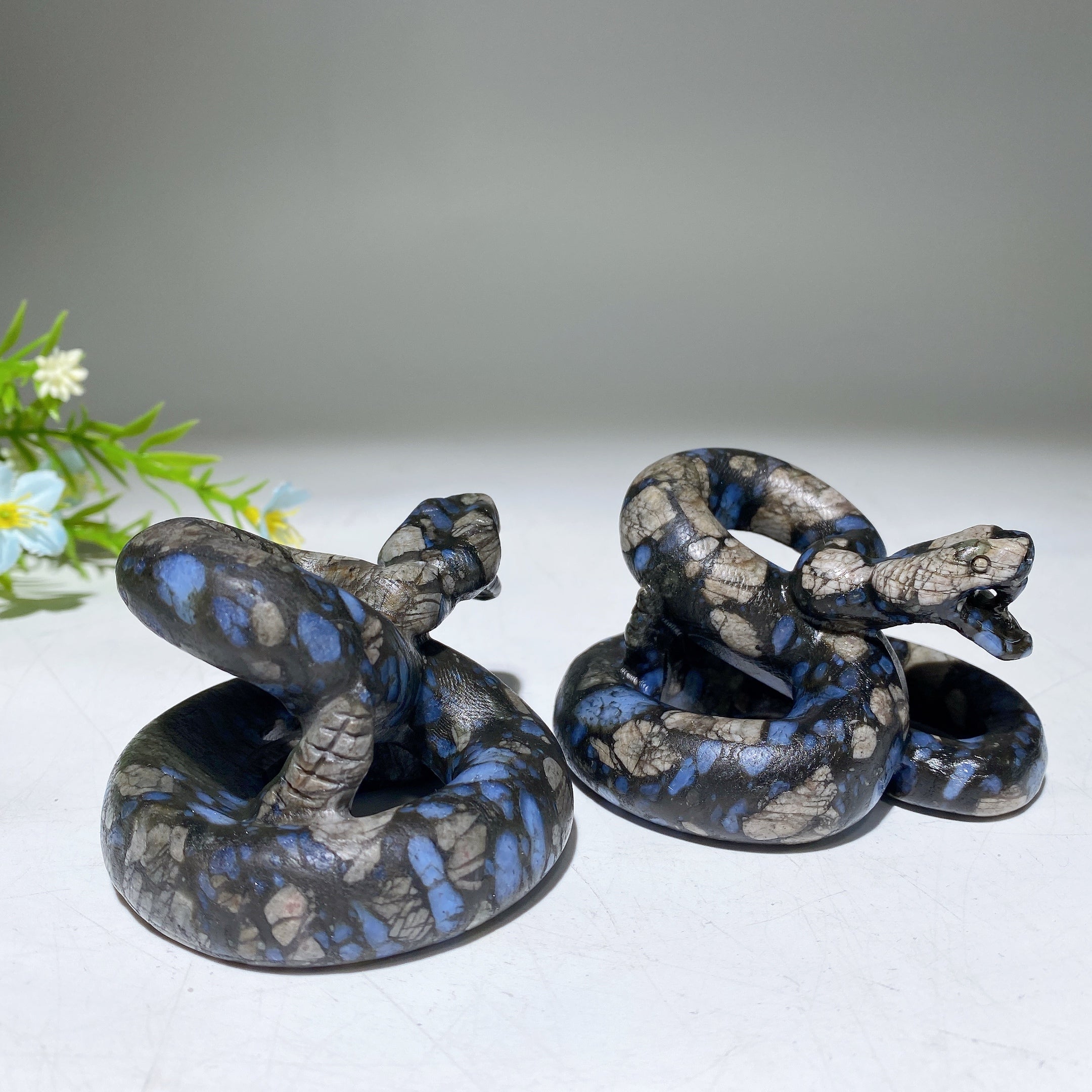 2.5 Inch Blue Que Sera Snake Crystal Animal Carving