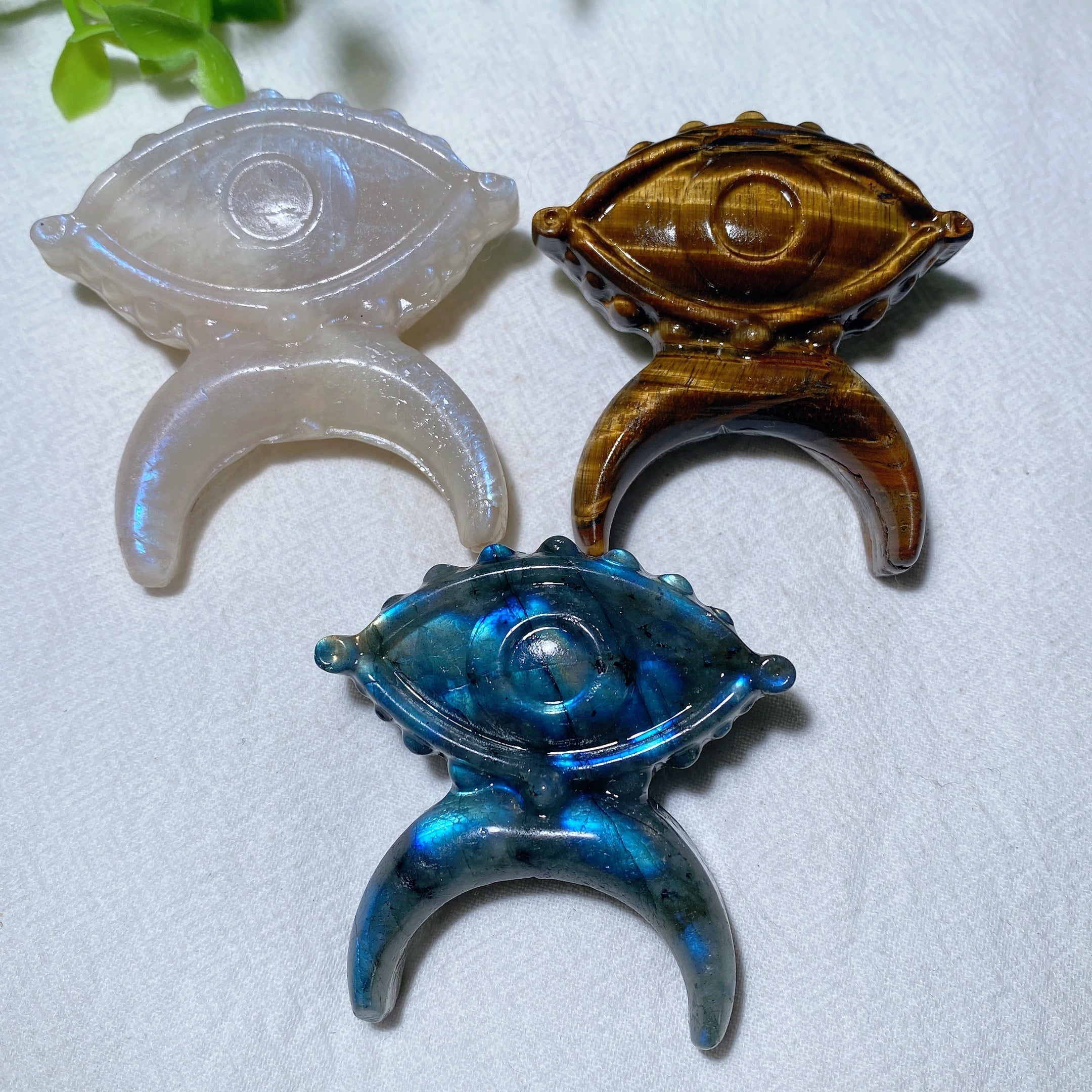 2-Inch Evil Eye Crystal Carving for Healing