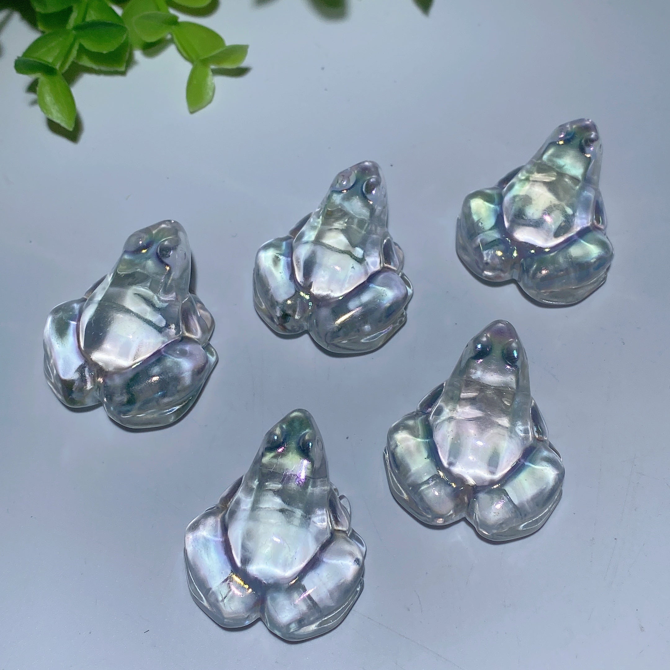 2-inch White Crystal Frog Carving for Healing Decor