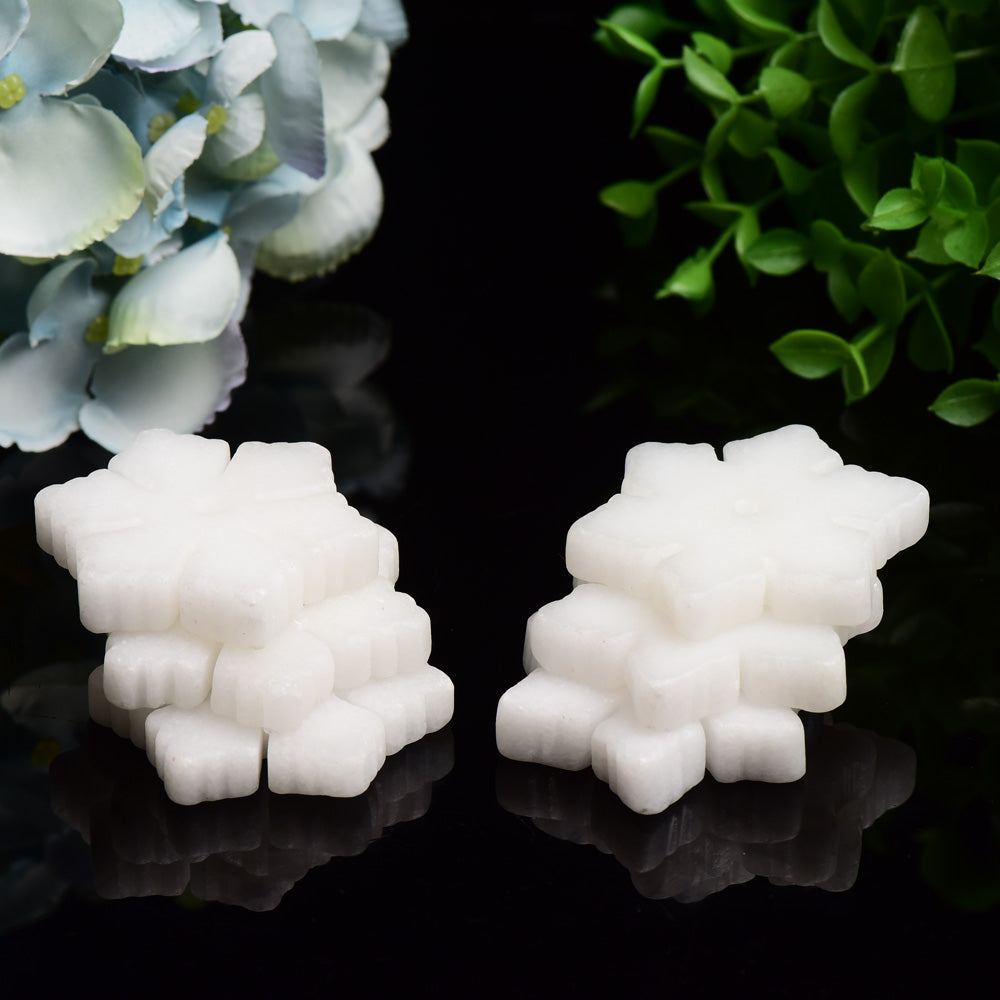 2-Inch White Jade Snowflake Crystal Figurine Carving