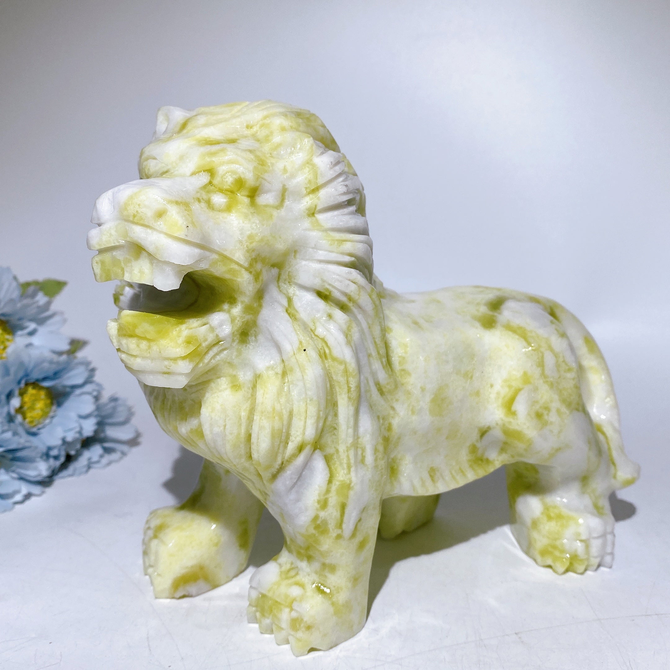20cm Serpentine Crystal Lion Carving for Healing