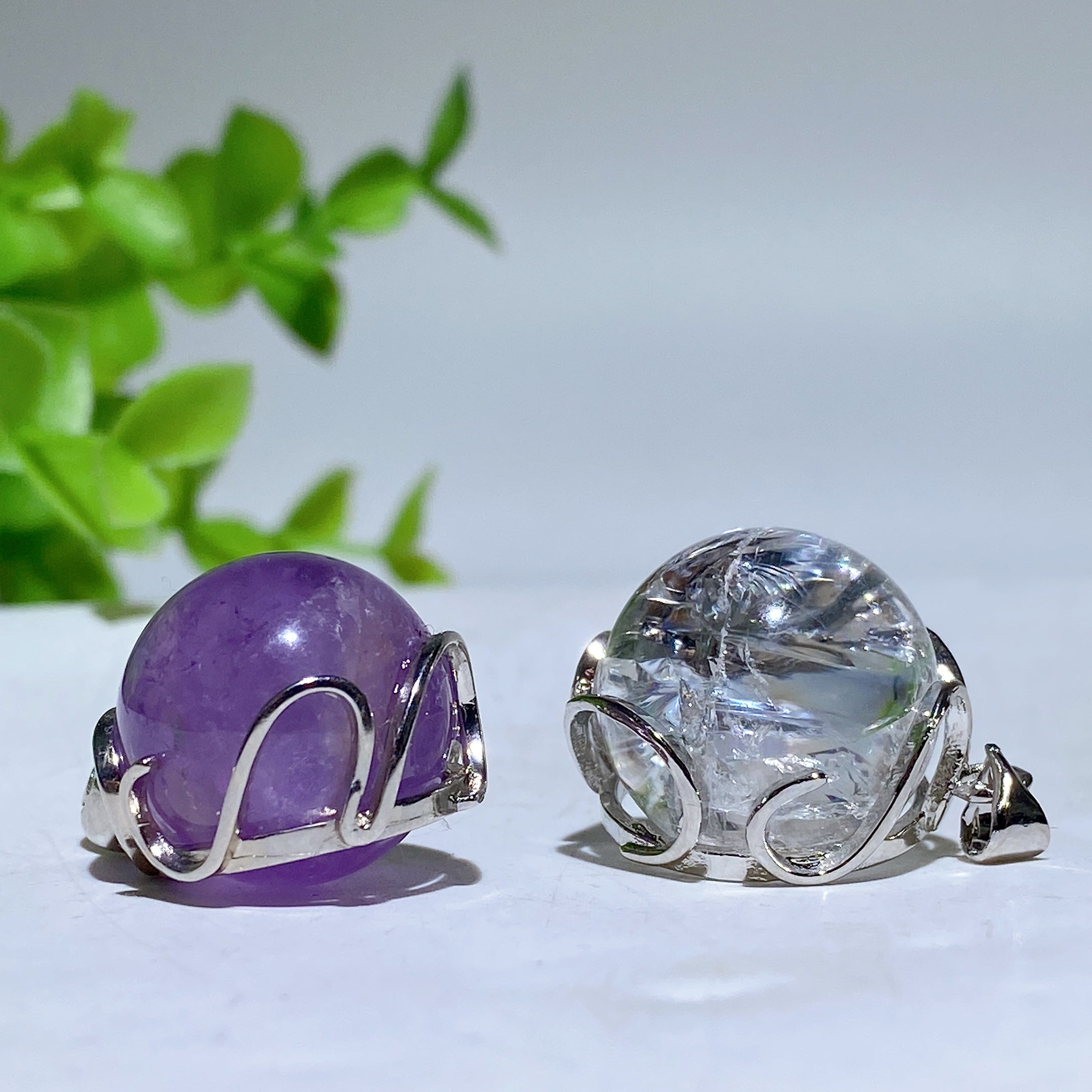 20mm Amethyst Pendant for Spiritual Healing & Meditation