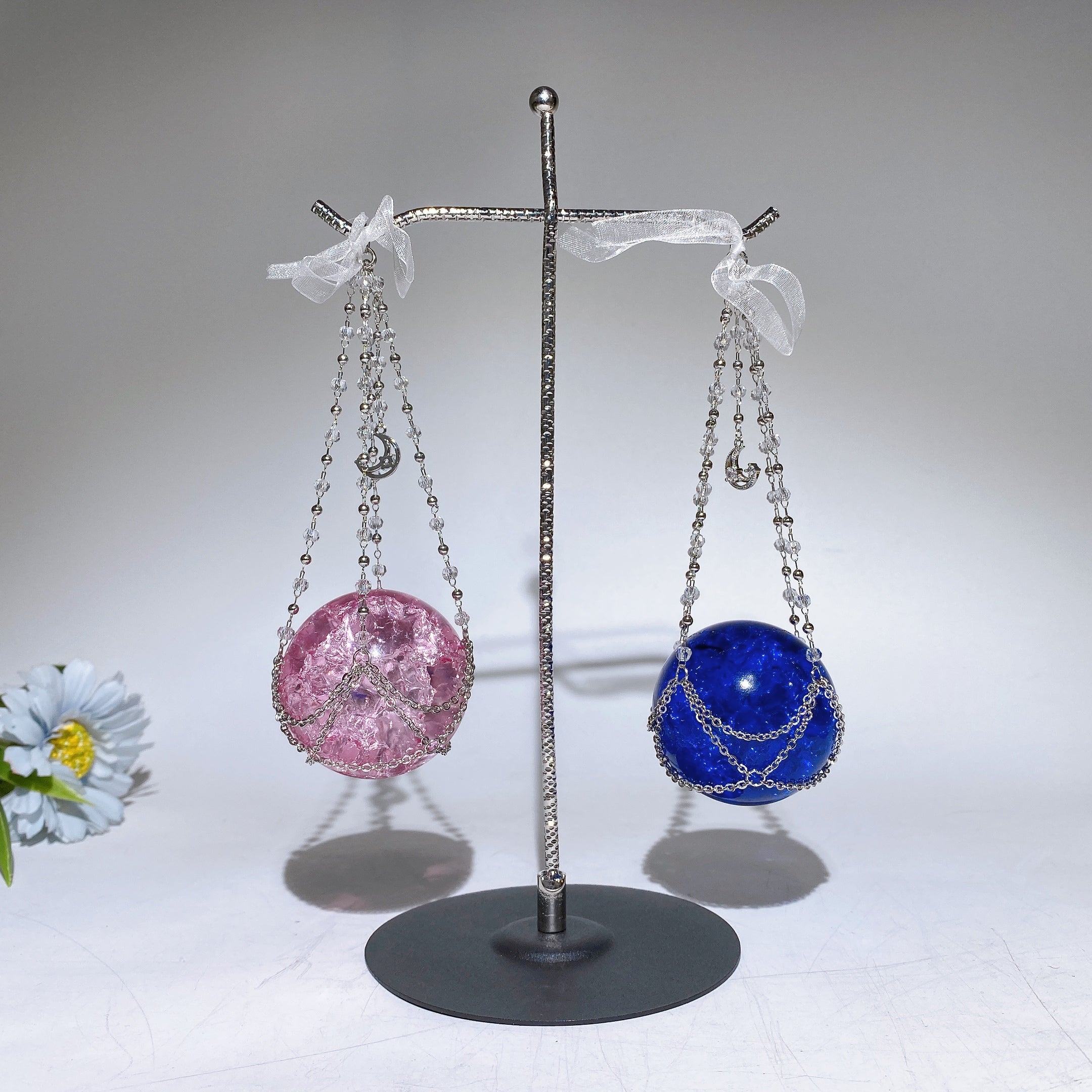 22cm Metal Stand with Web Chains for Crystal Sphere Display