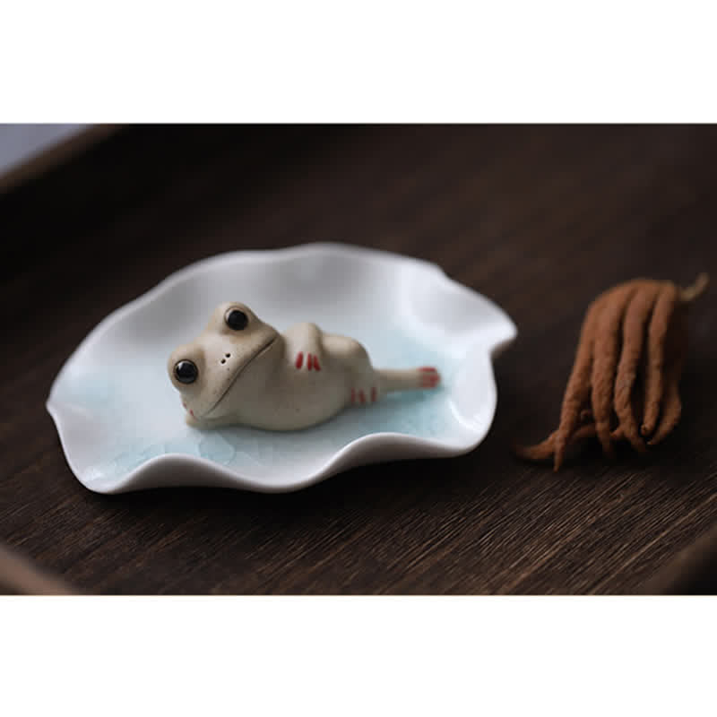 Meditating Ceramic Small Frog Statue for Zen Calm Décor