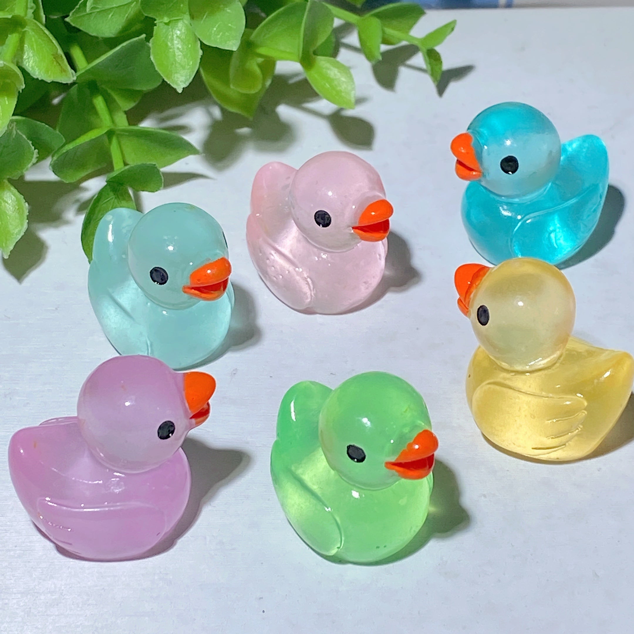 26mm Resin Luminous Mini Duck Crystal Animal Carving