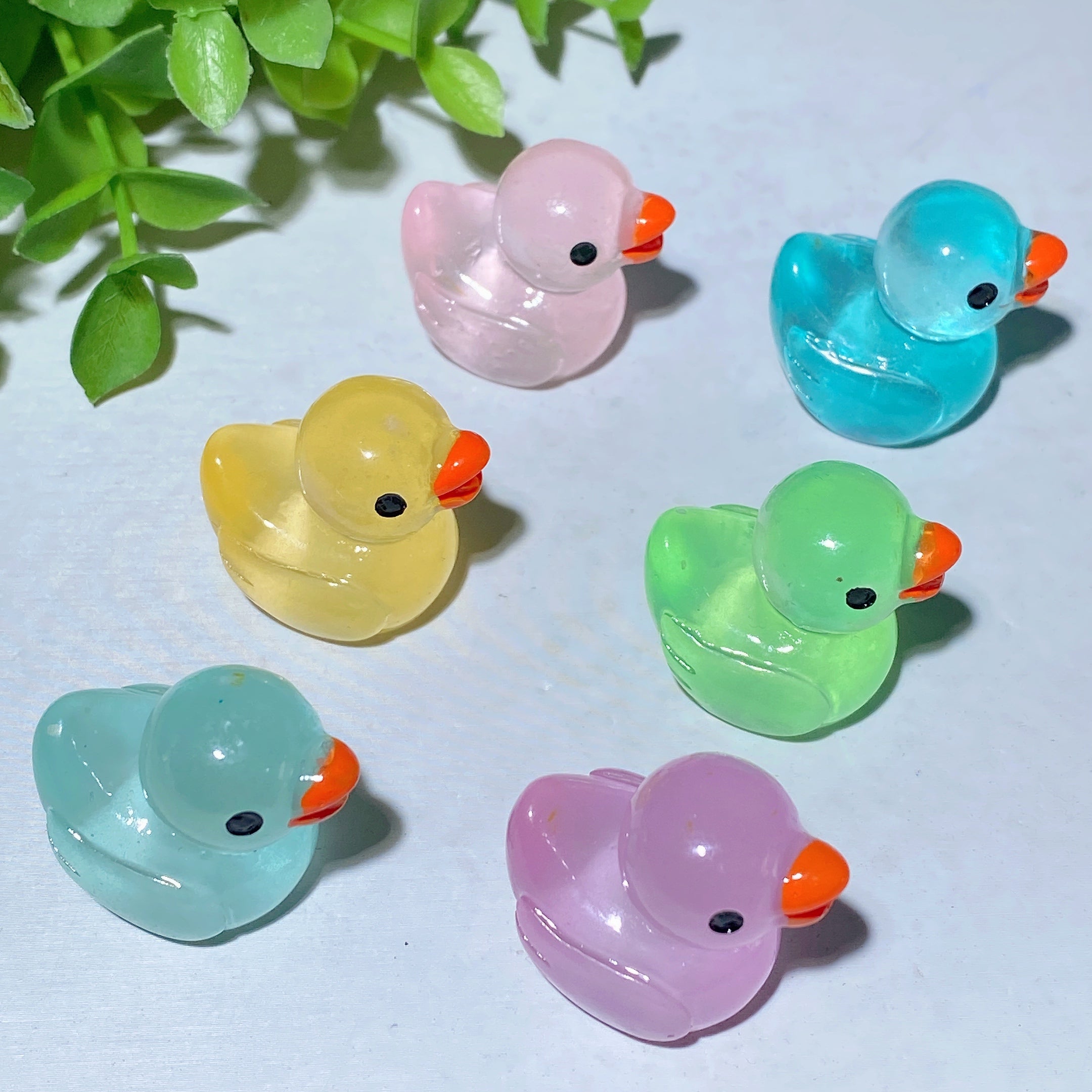 26mm Resin Luminous Mini Duck Crystal Animal Carving