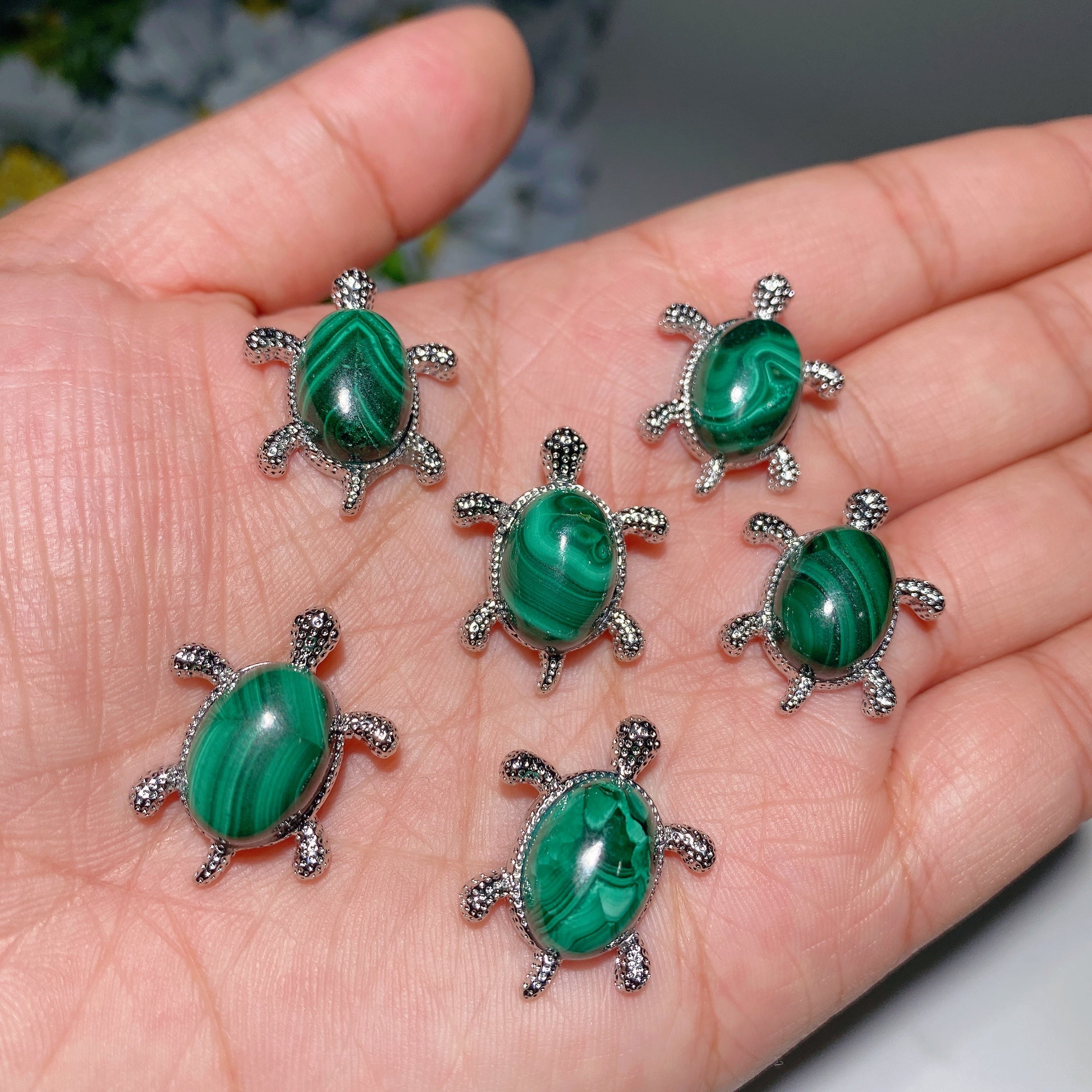 2cm Labradorite Turtle Pendant for Spiritual Healing