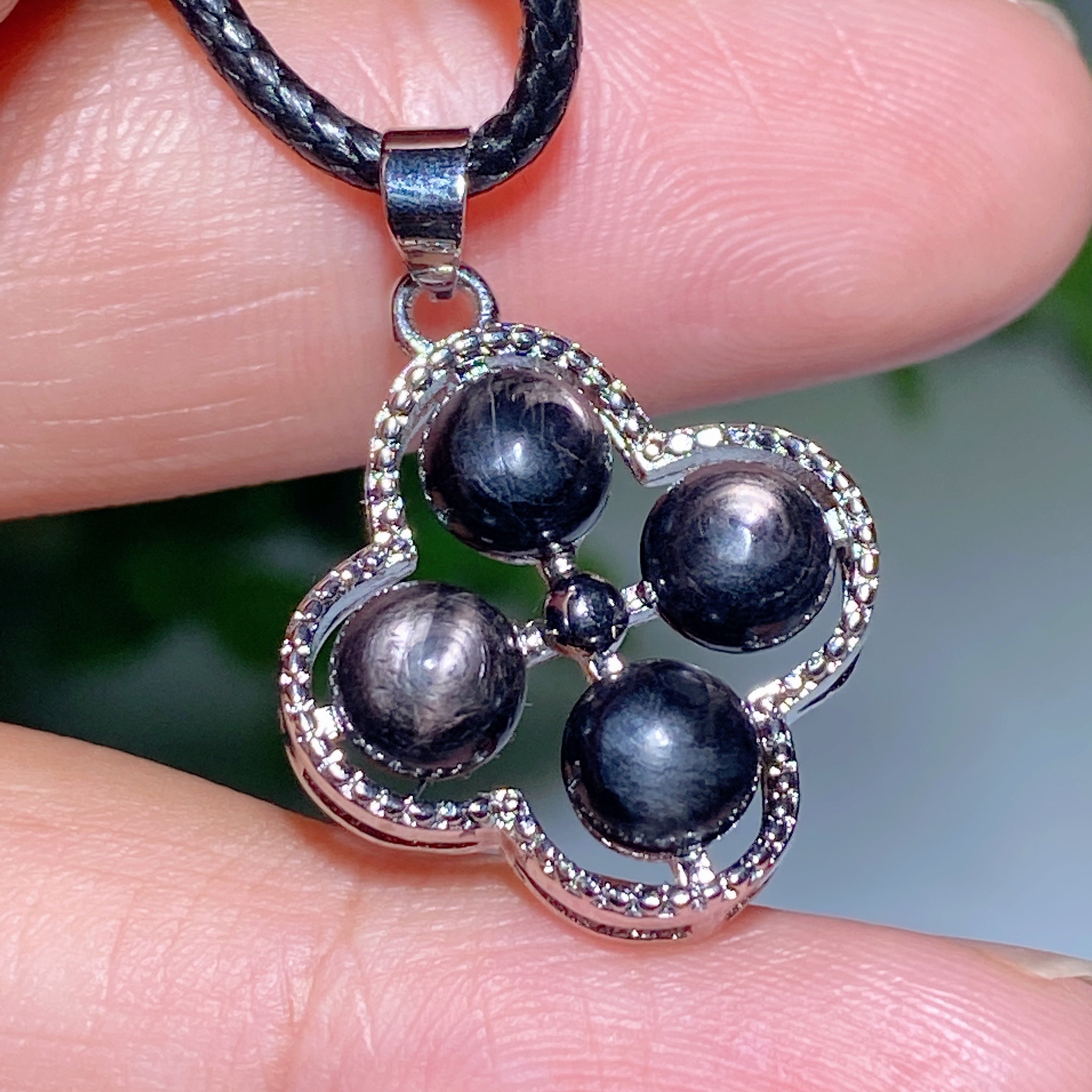 2cm Mixed Crystal Four-Leaf Clover Pendant for Healing