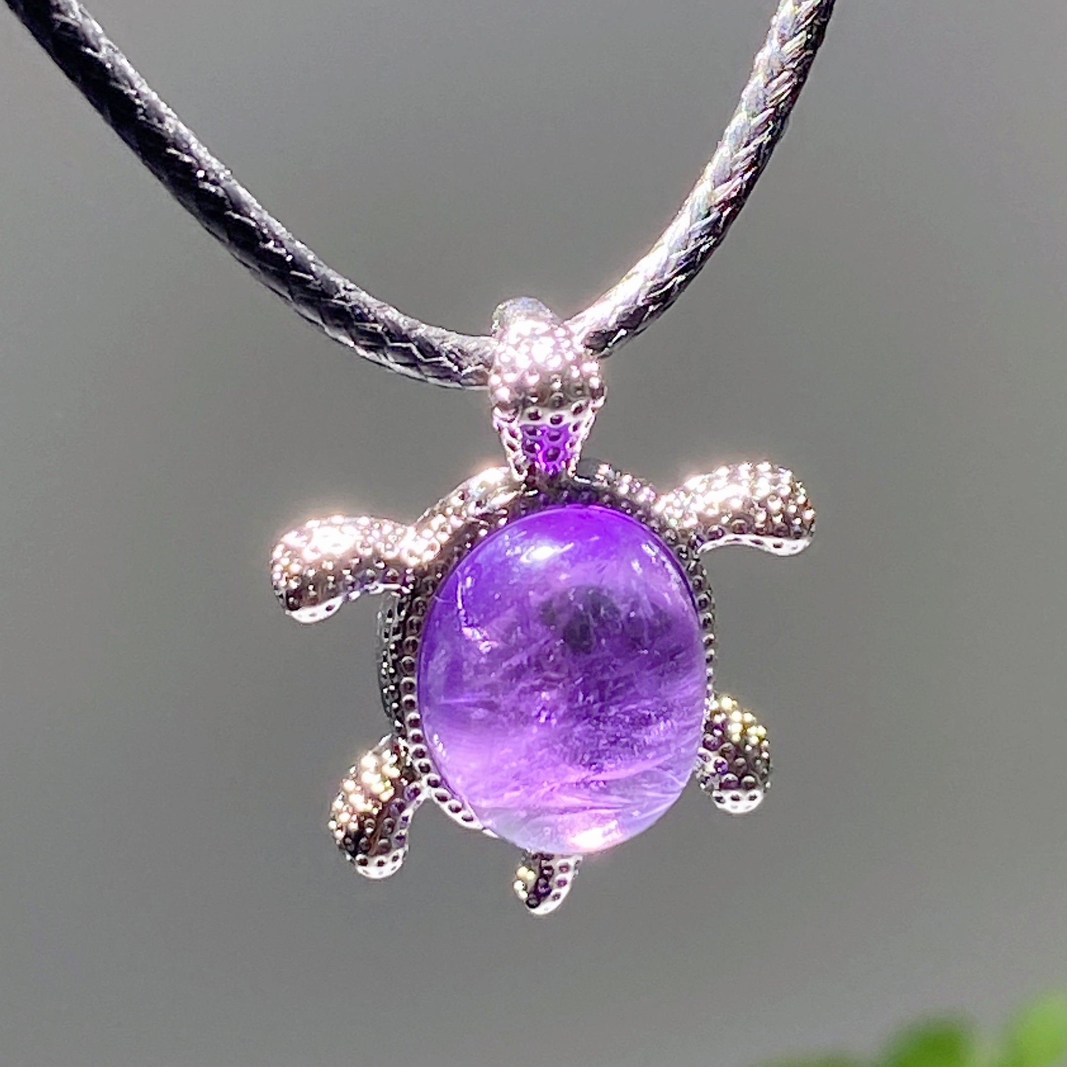 2cm Mixed Crystal Turtle Pendant for Spiritual Healing