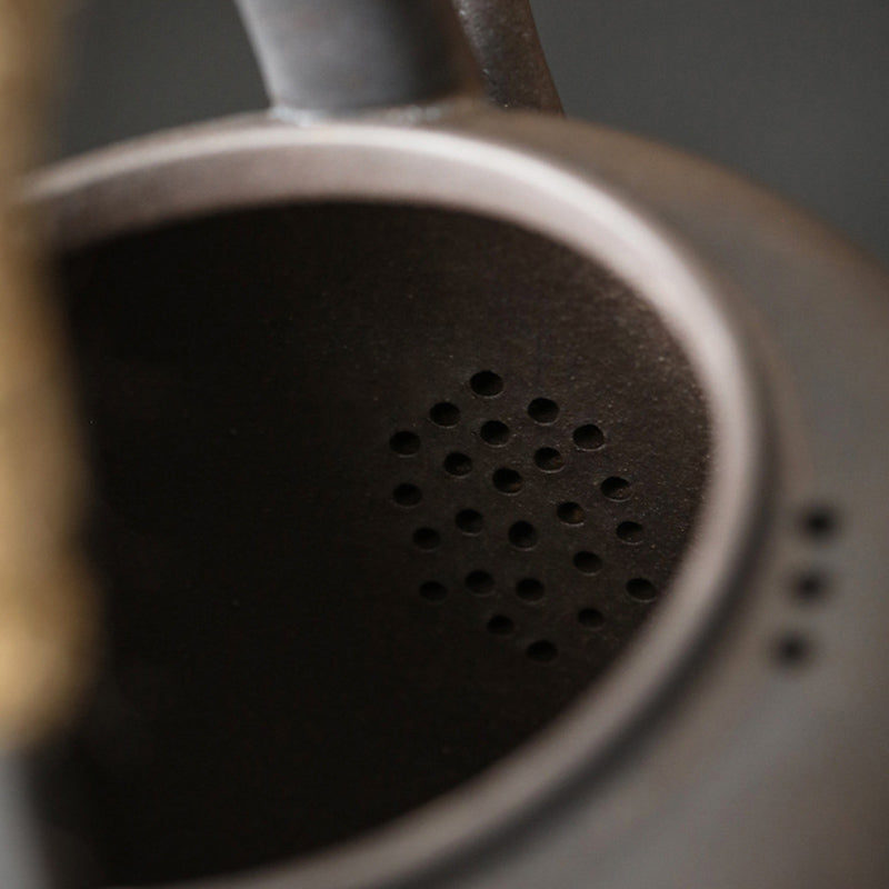 700ml Retro Brown Ceramic Gongfu Teapot with Base