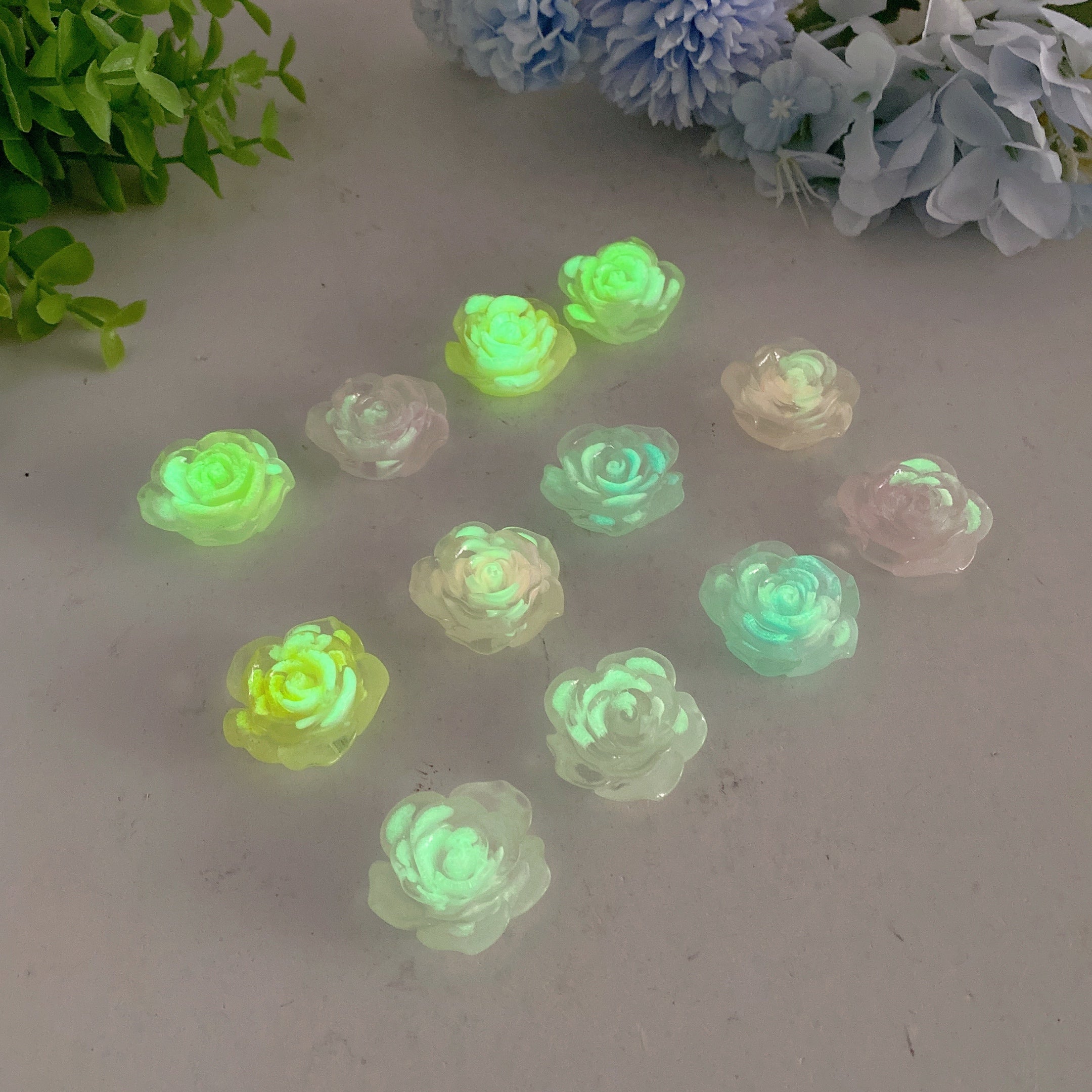 2pcs Luminous Resin Rose Flower Spiritual Statues