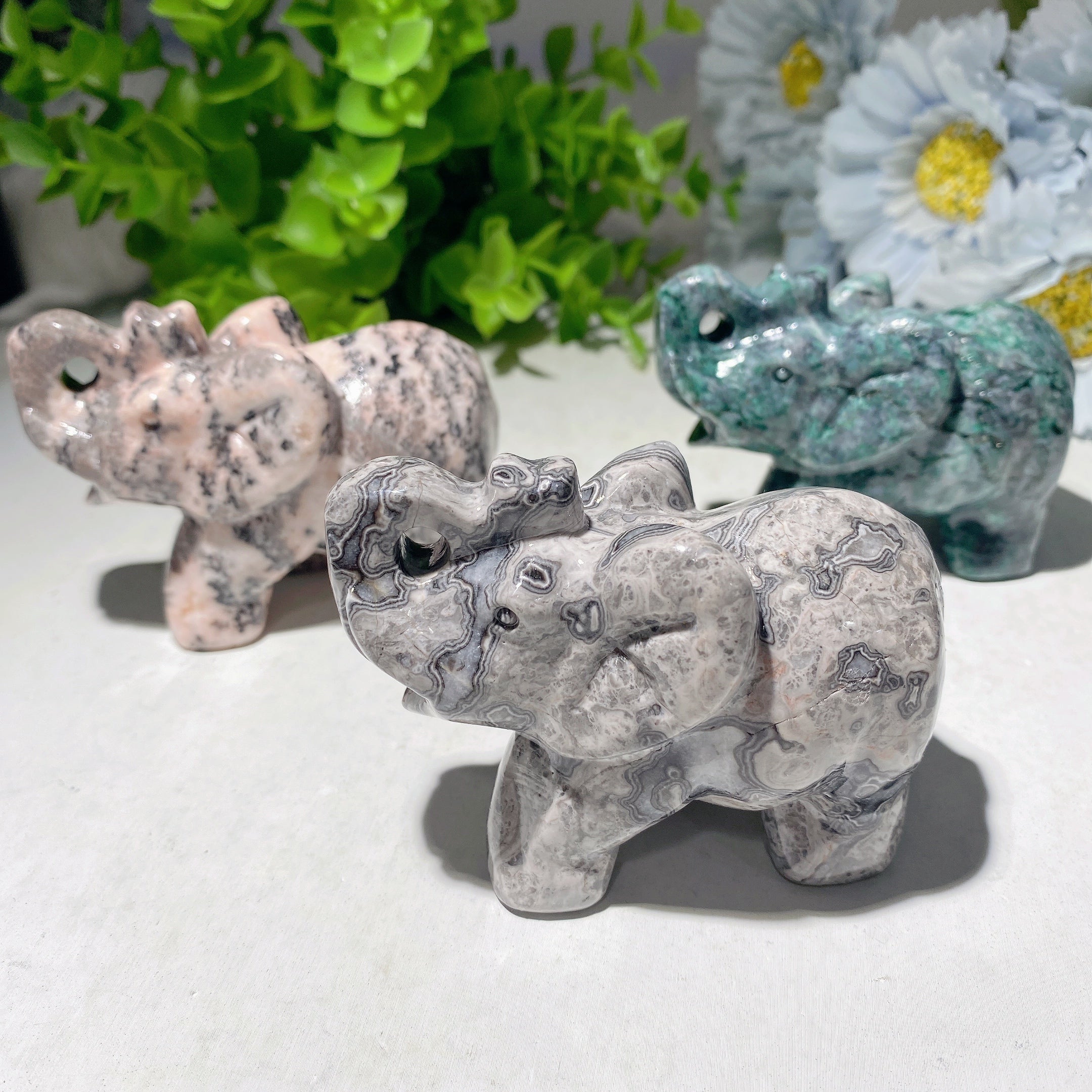 3.1 Inch Mixed Crystal Elephant Carvings for Healing