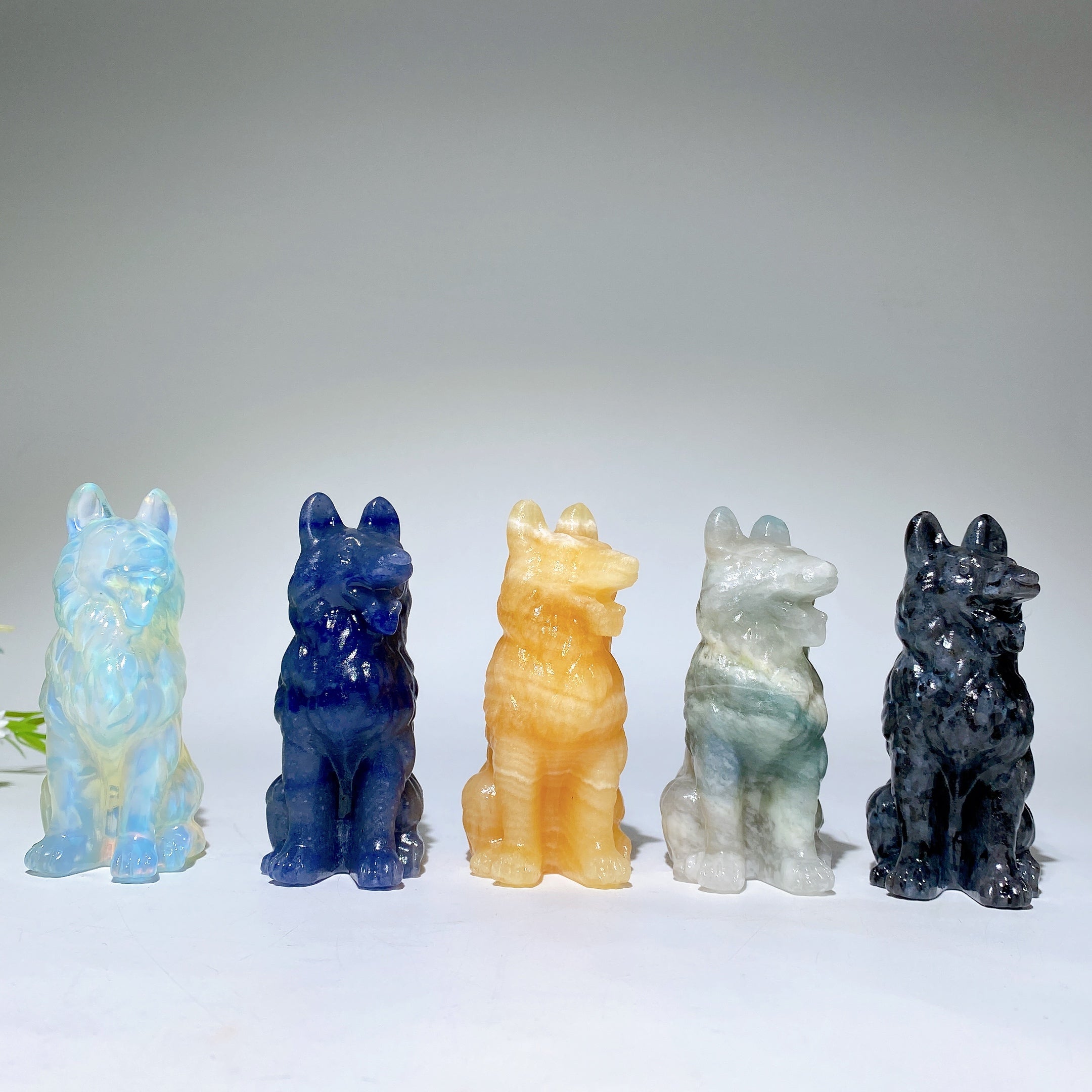 3.1in Mixed Crystal German Shepherd Dog Figurine Carving