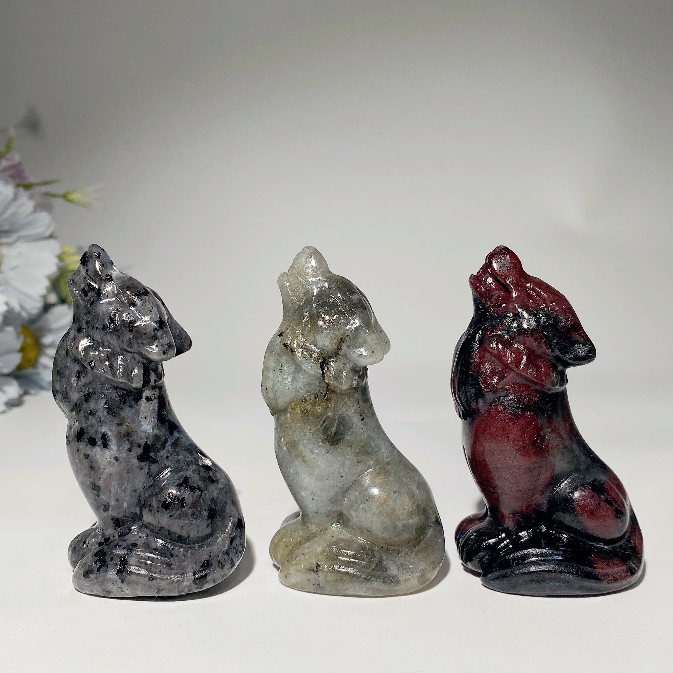 3.2 Inch Mixed Crystal Wolf Carving Figurine for Healing