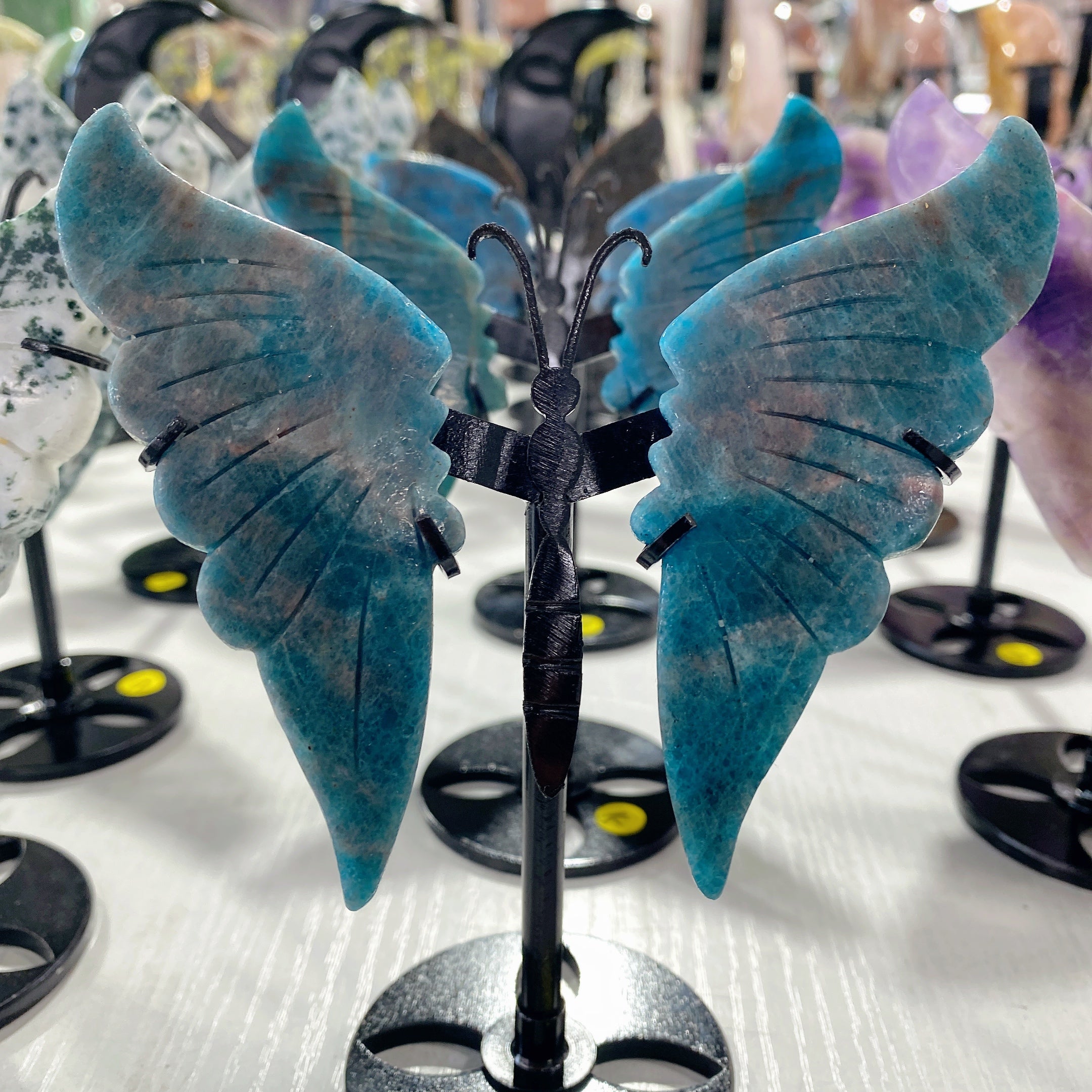3.5-inch Mixed Crystal Butterfly Wings Carving with Stand