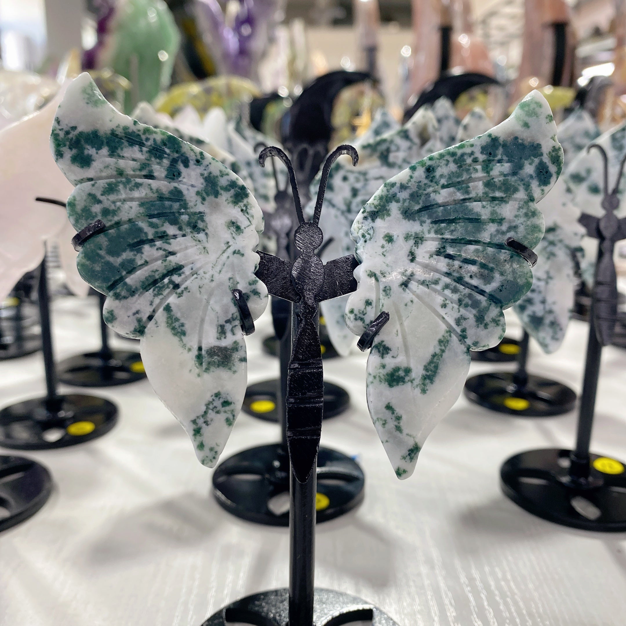 3.5-inch Mixed Crystal Butterfly Wings Carving with Stand