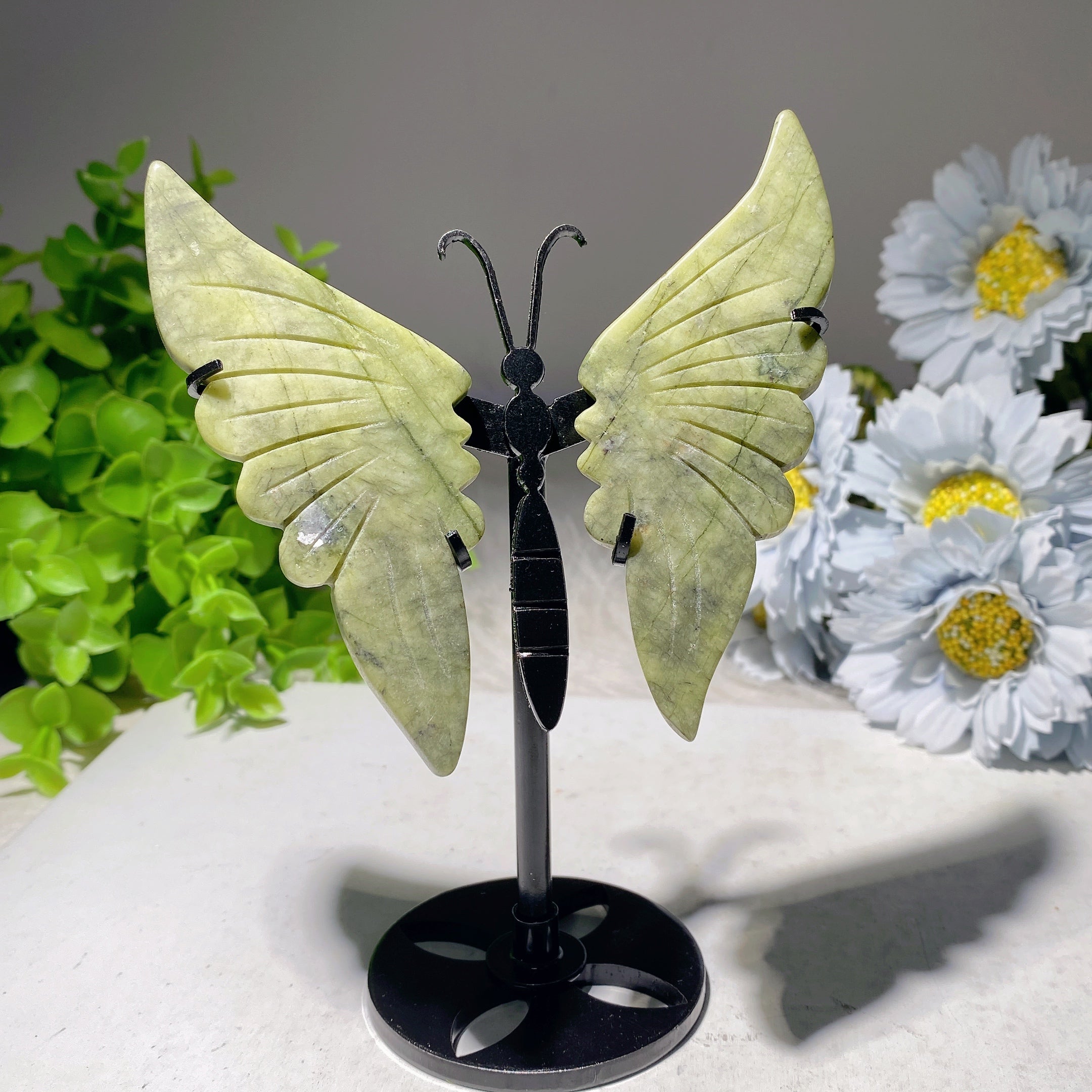 3.5-inch Mixed Crystal Butterfly Wings Carving with Stand