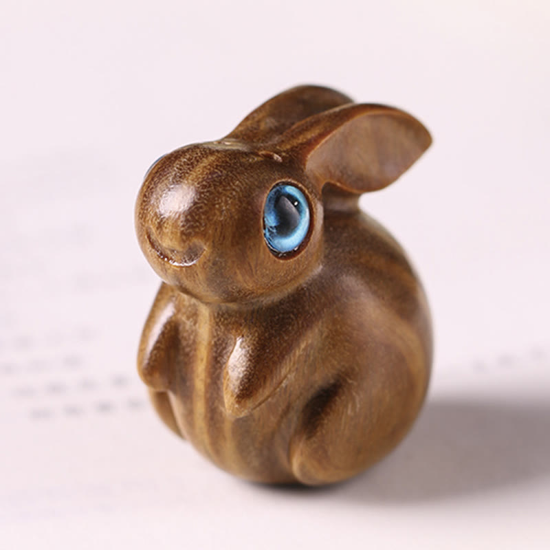 3.6cm Small Leaf Red and Green Sandalwood Lucky Rabbit Zen Decor