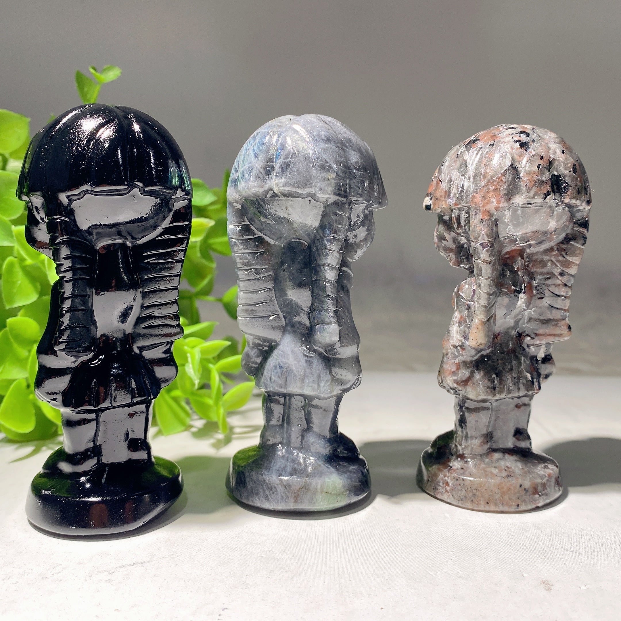 3.7-inch Mixed Crystal Figurines for Healing and Display